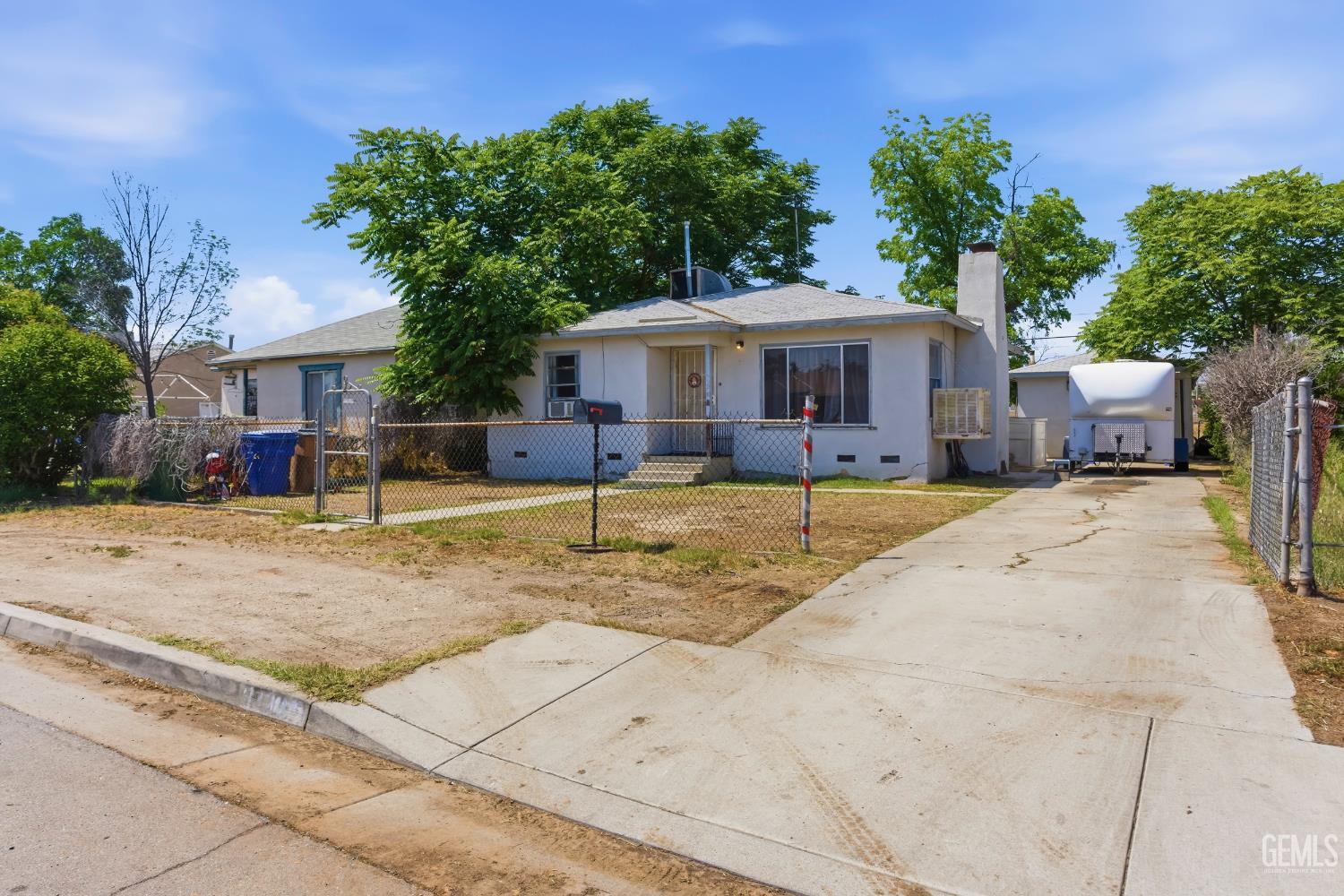 1320 Castaic Avenue — photo 3