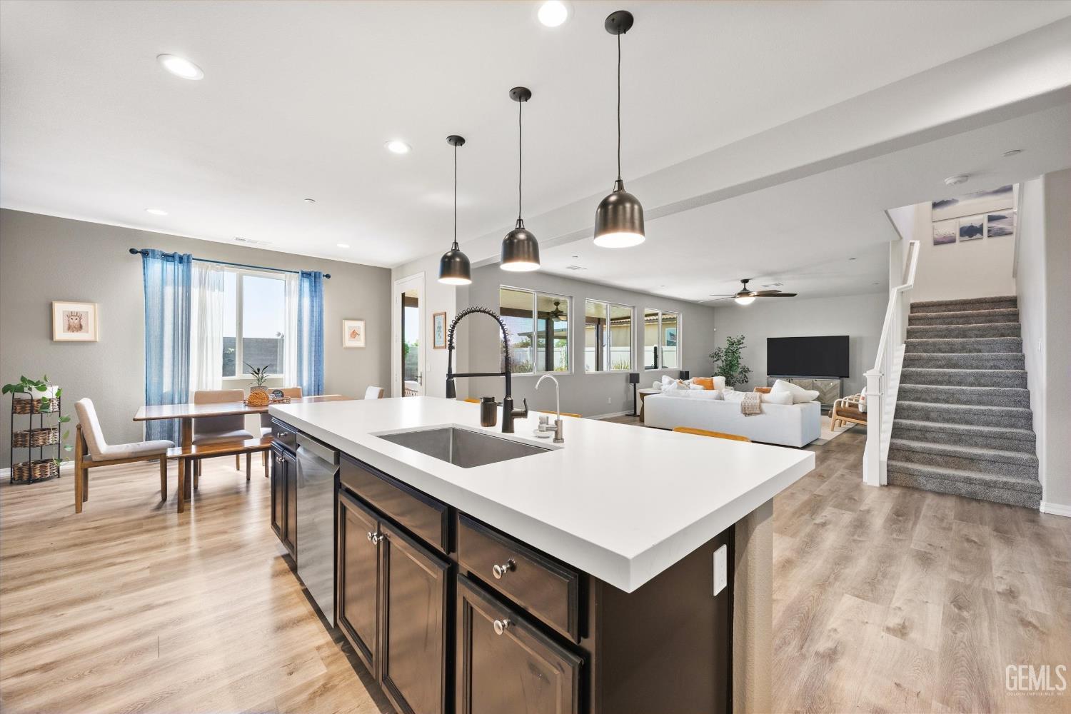 203 White Alder Drive — photo 33