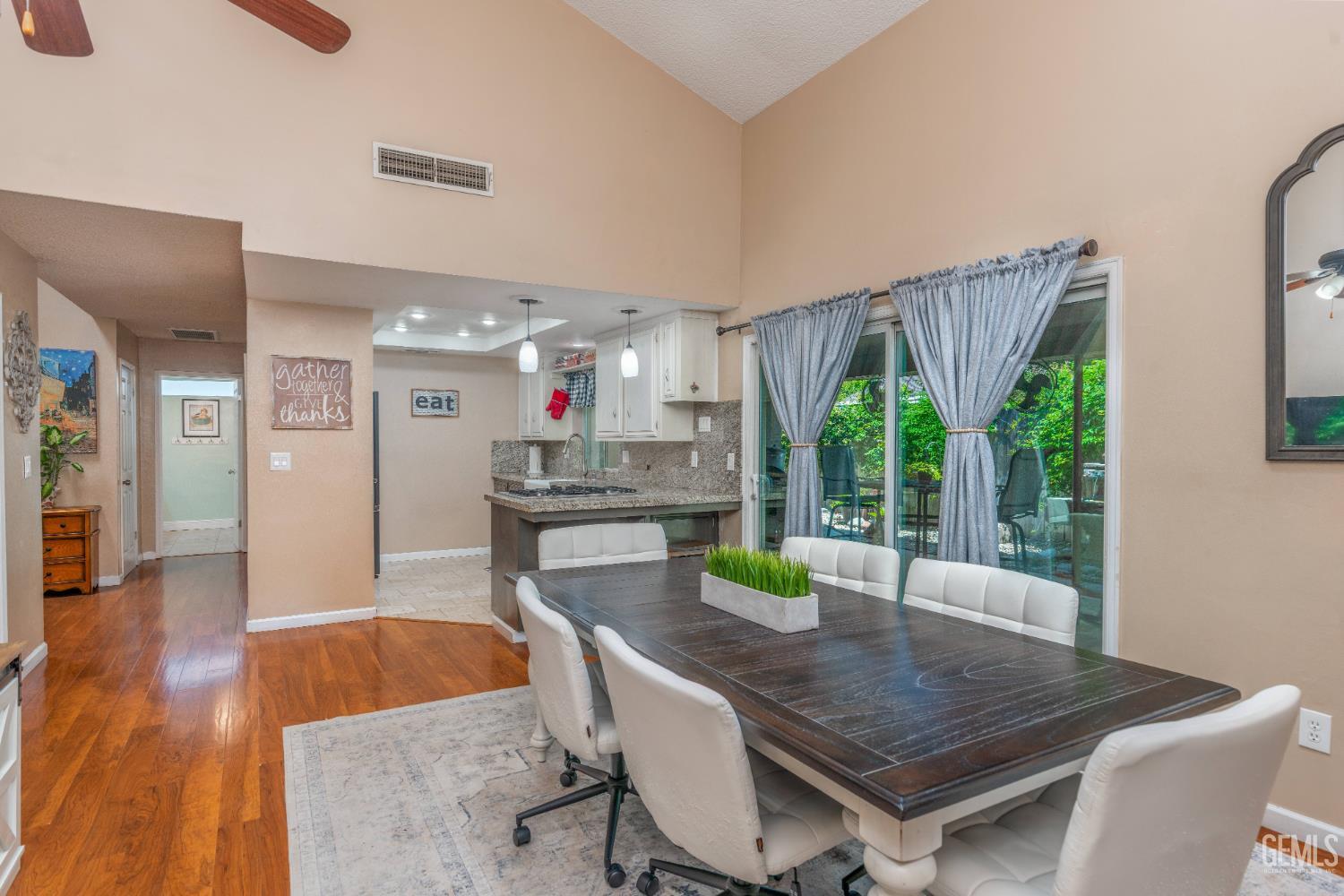 6800 Redwing Court — photo 4
