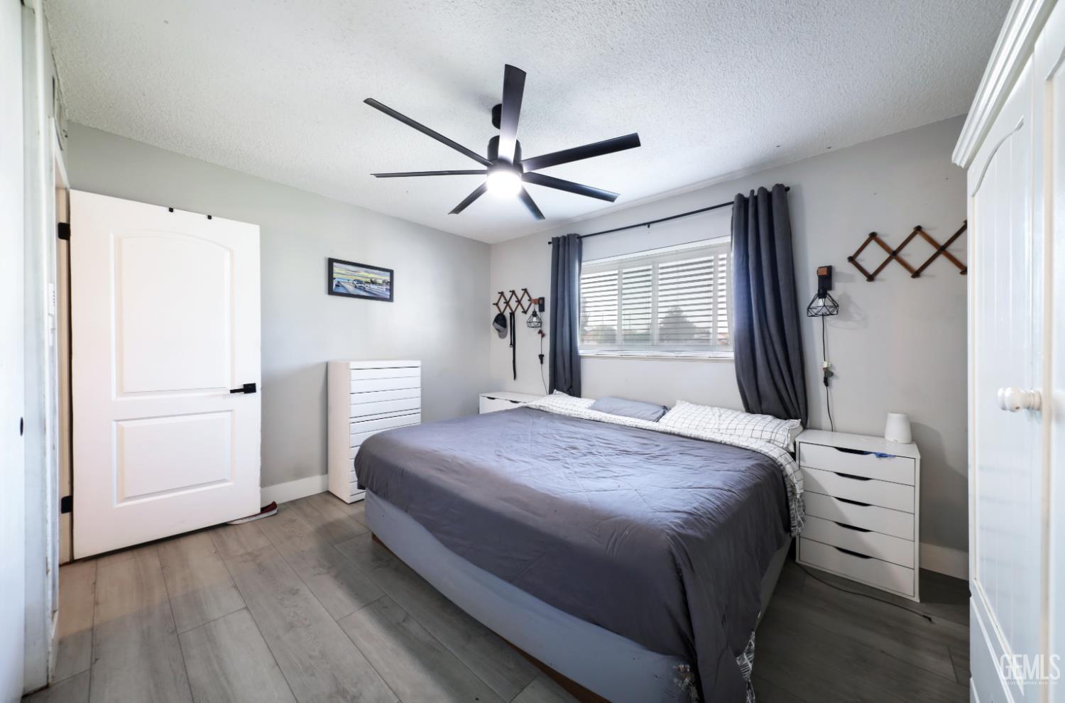 901 Monna Avenue — photo 16