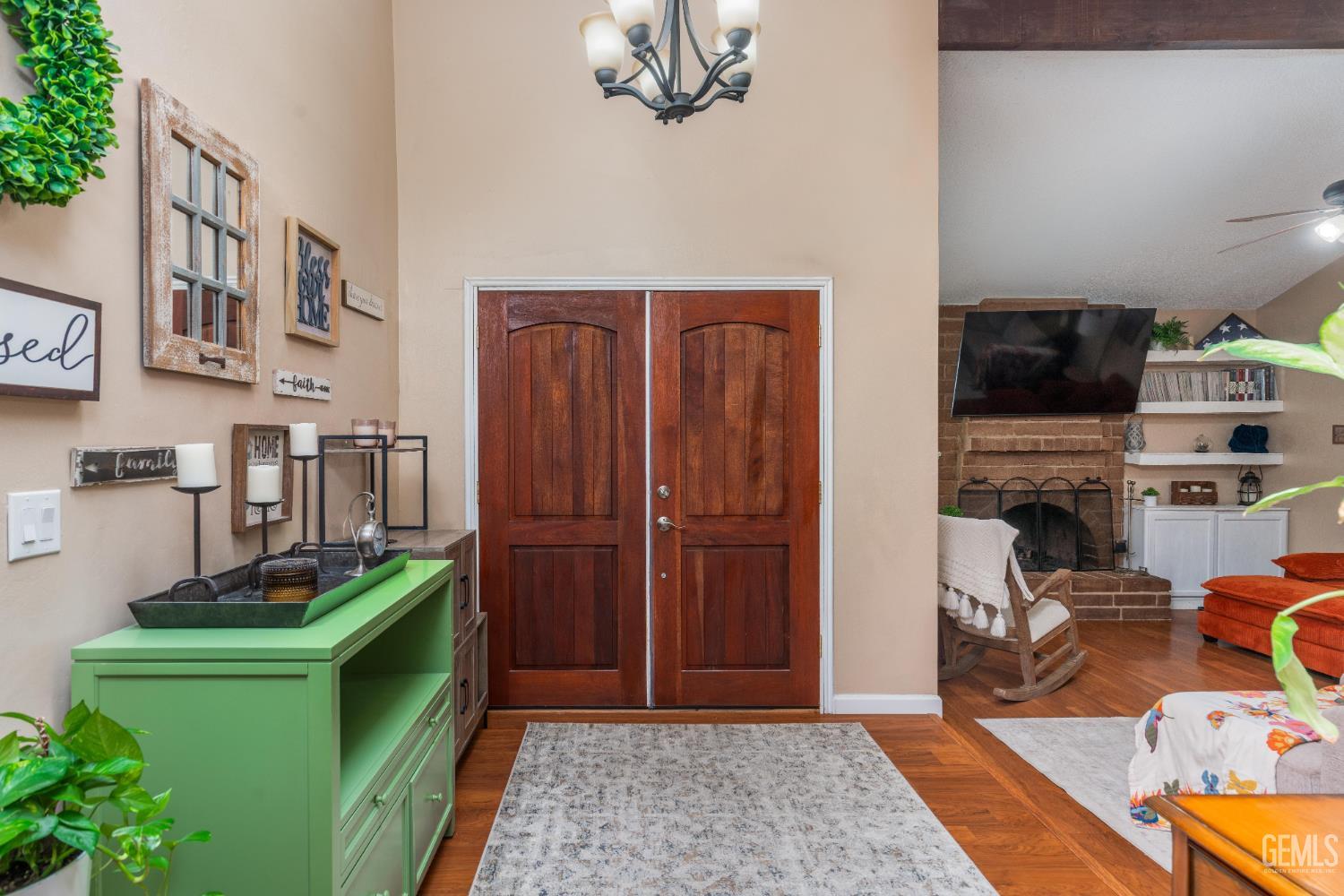 6800 Redwing Court — photo 9