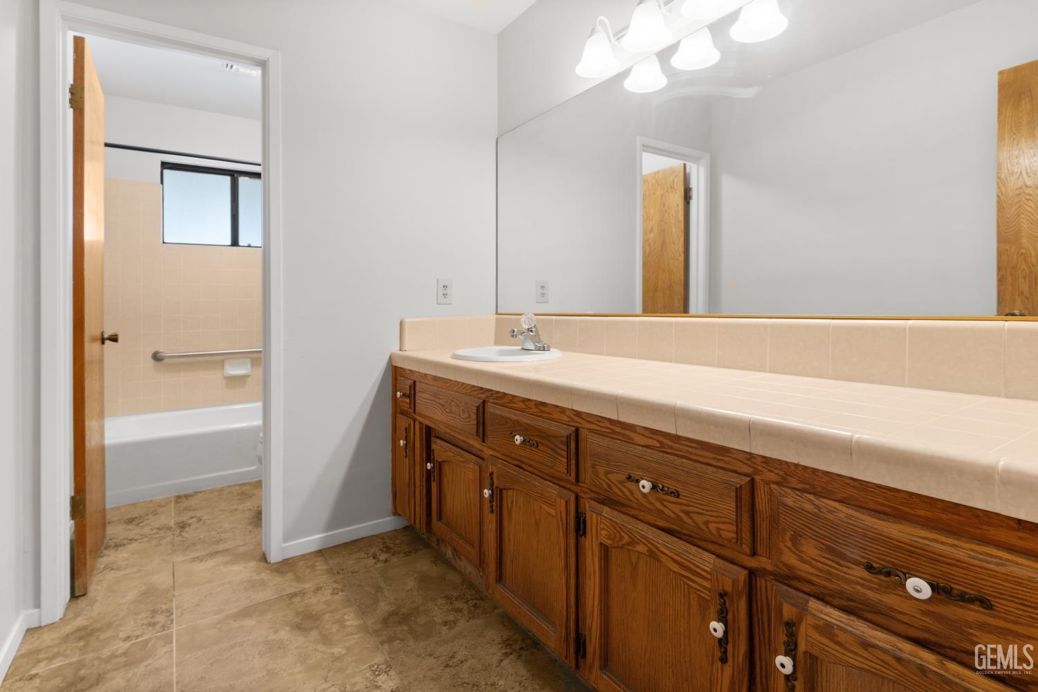 3100 Woodstown Street — photo 19