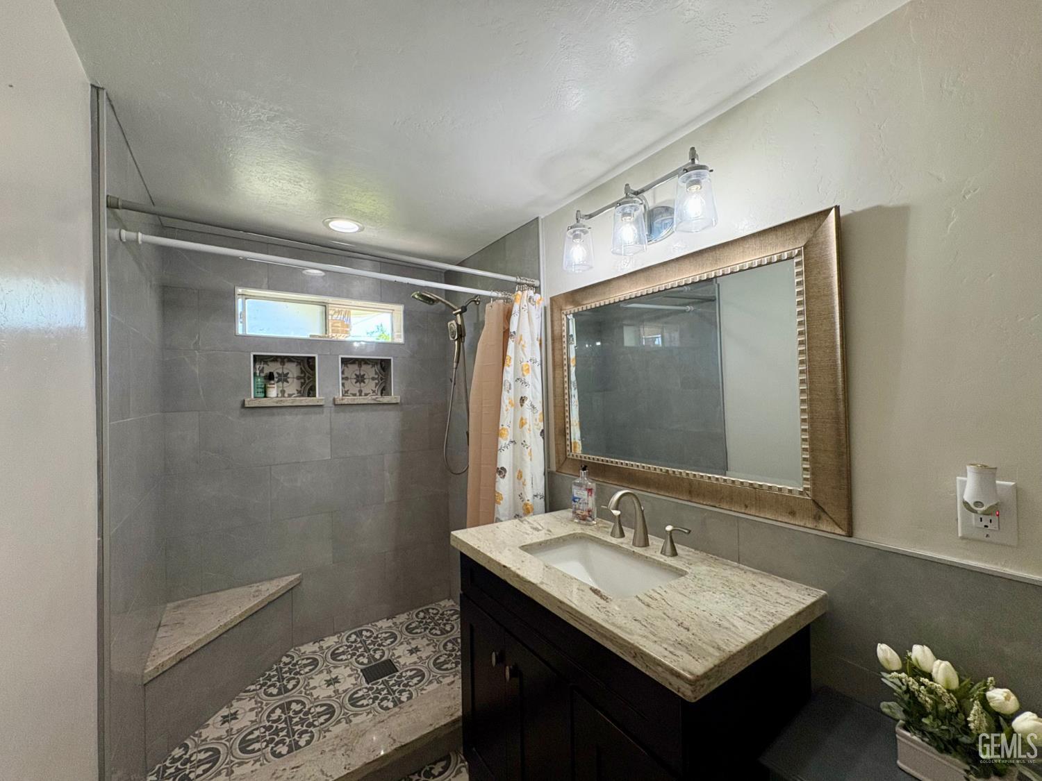 5025 Fillmore Avenue — photo 18