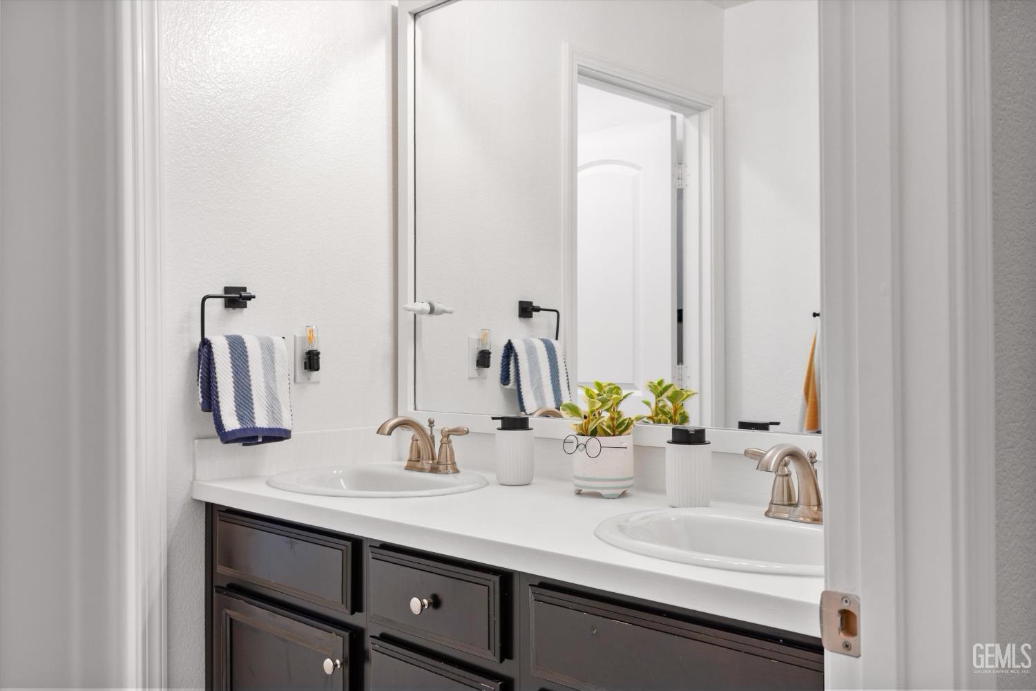 203 White Alder Drive — photo 51