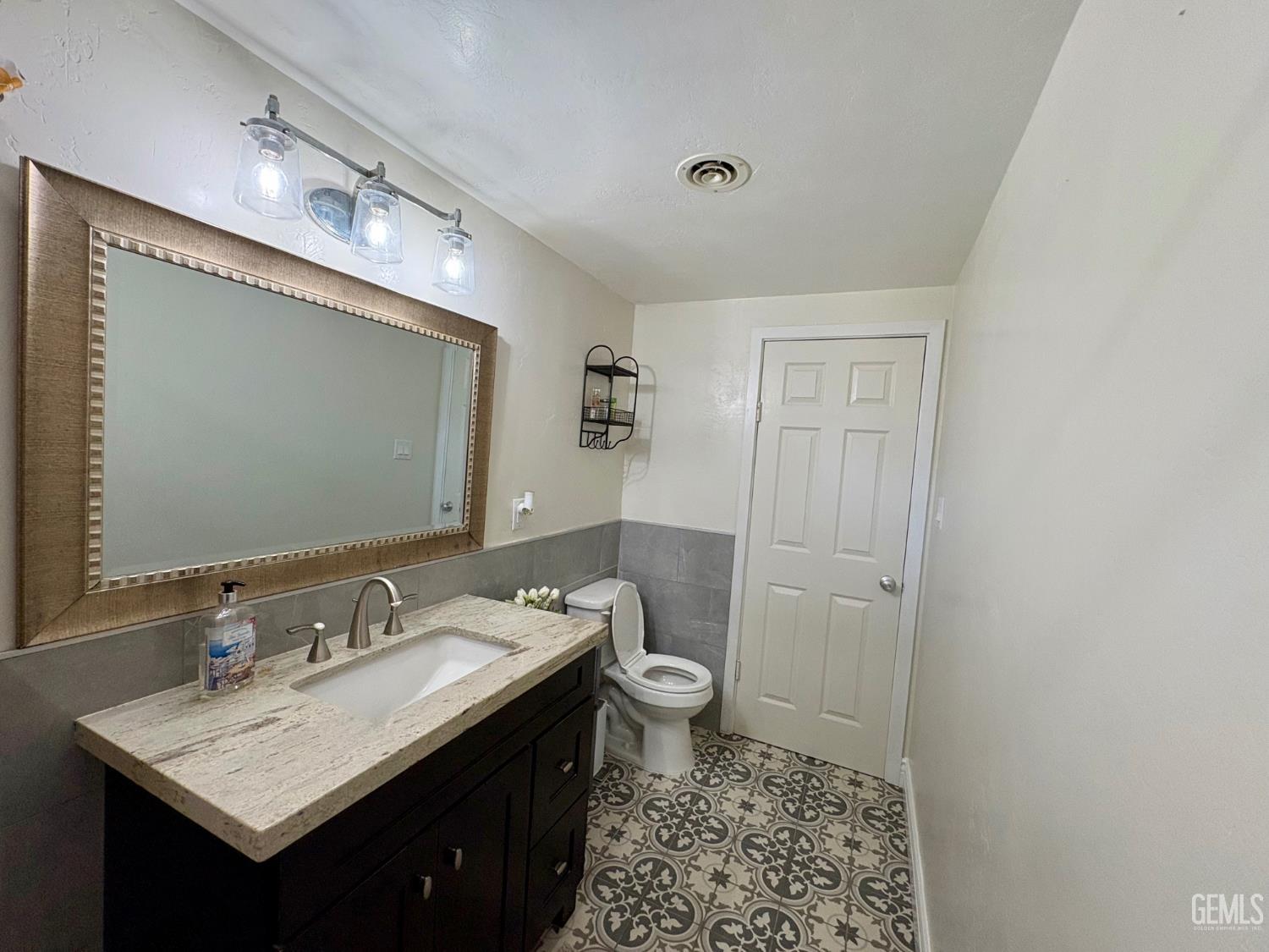 5025 Fillmore Avenue — photo 17