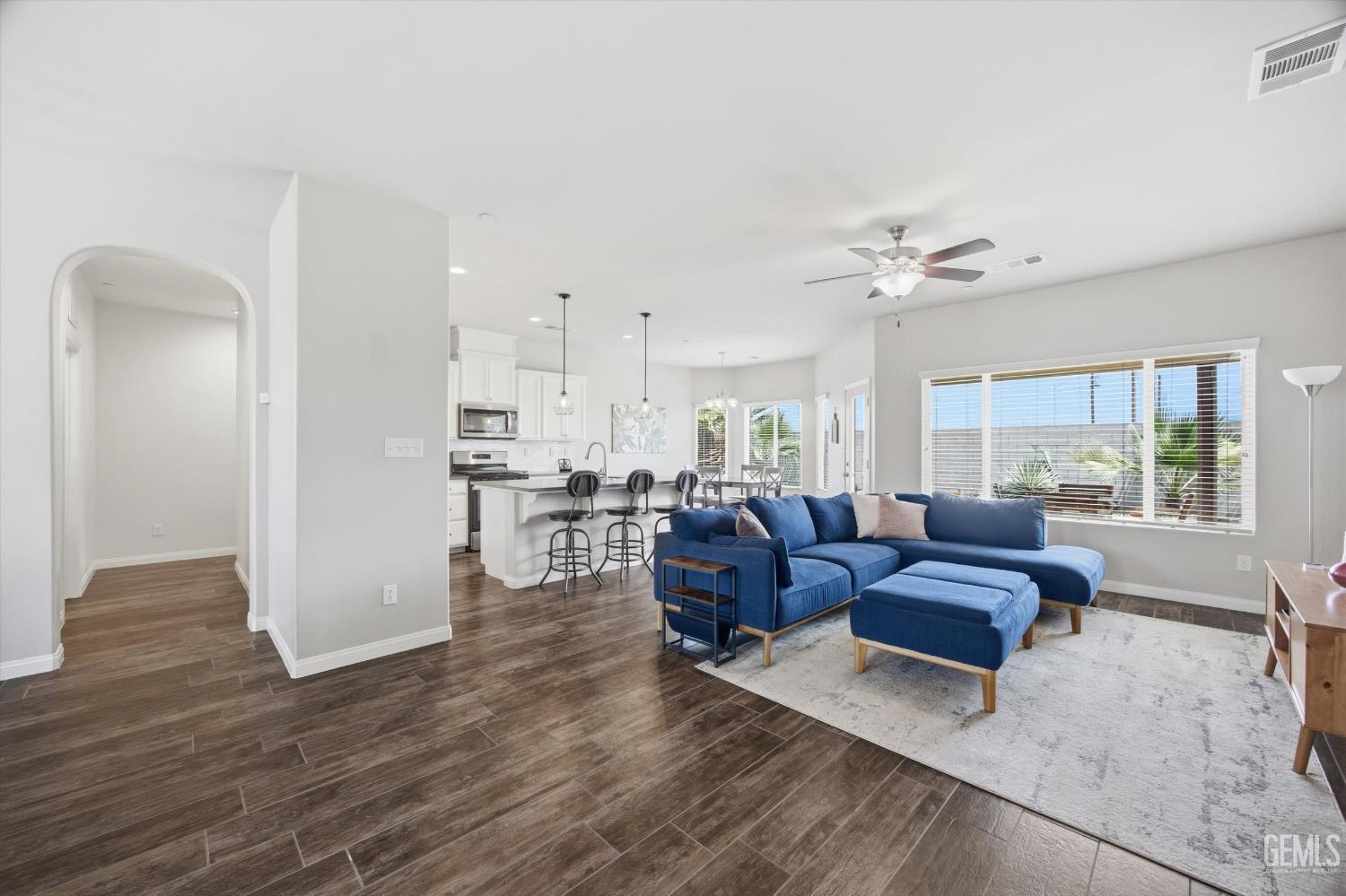 1906 McIntosh Way — photo 16