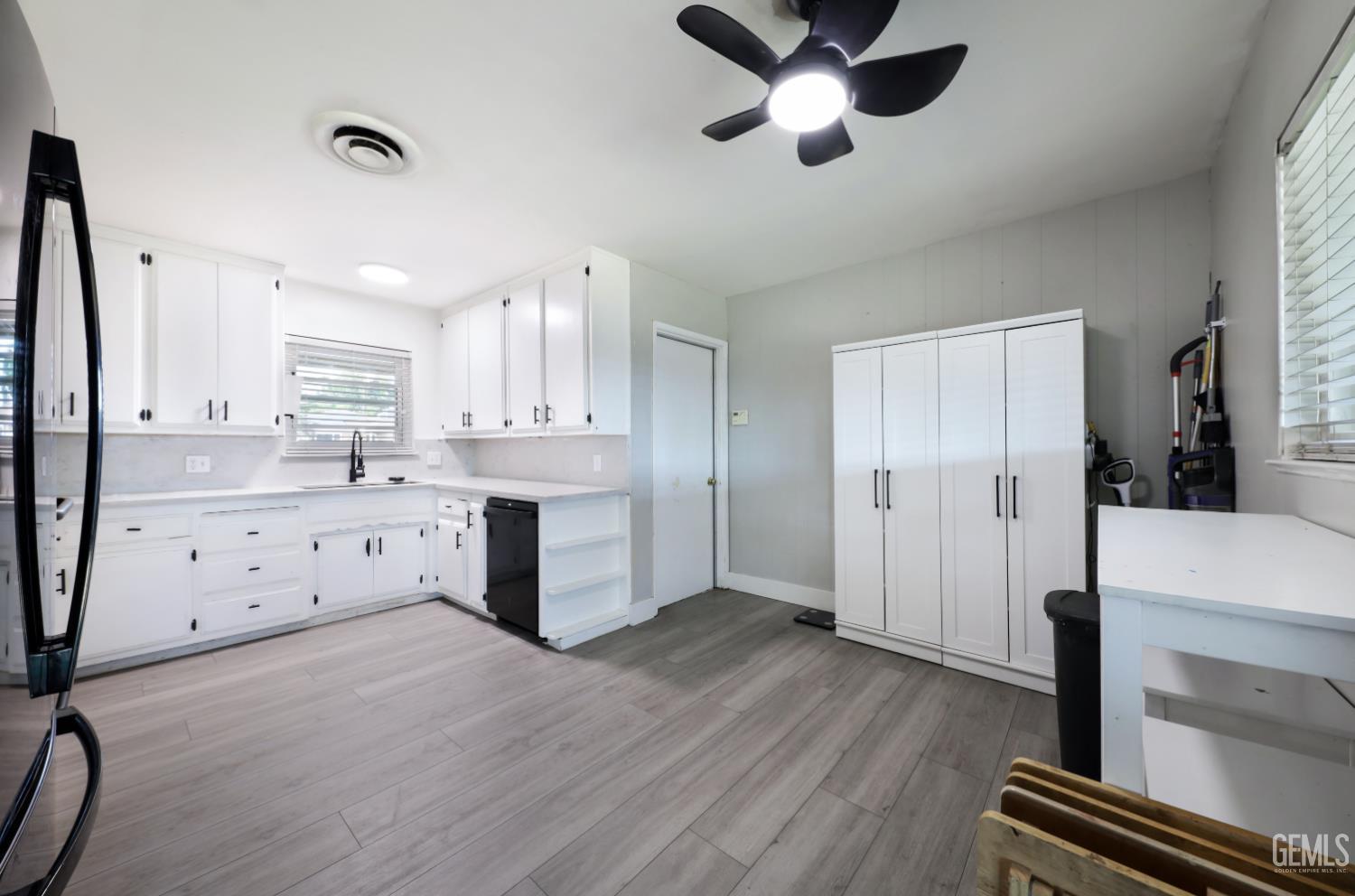 901 Monna Avenue — photo 21