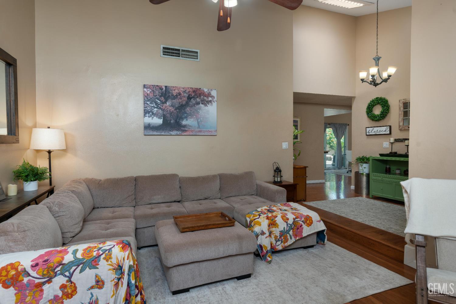 6800 Redwing Court — photo 10