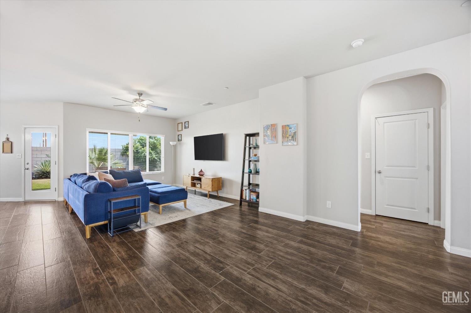 1906 McIntosh Way — photo 17