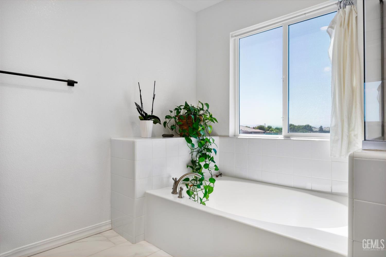 203 White Alder Drive — photo 46