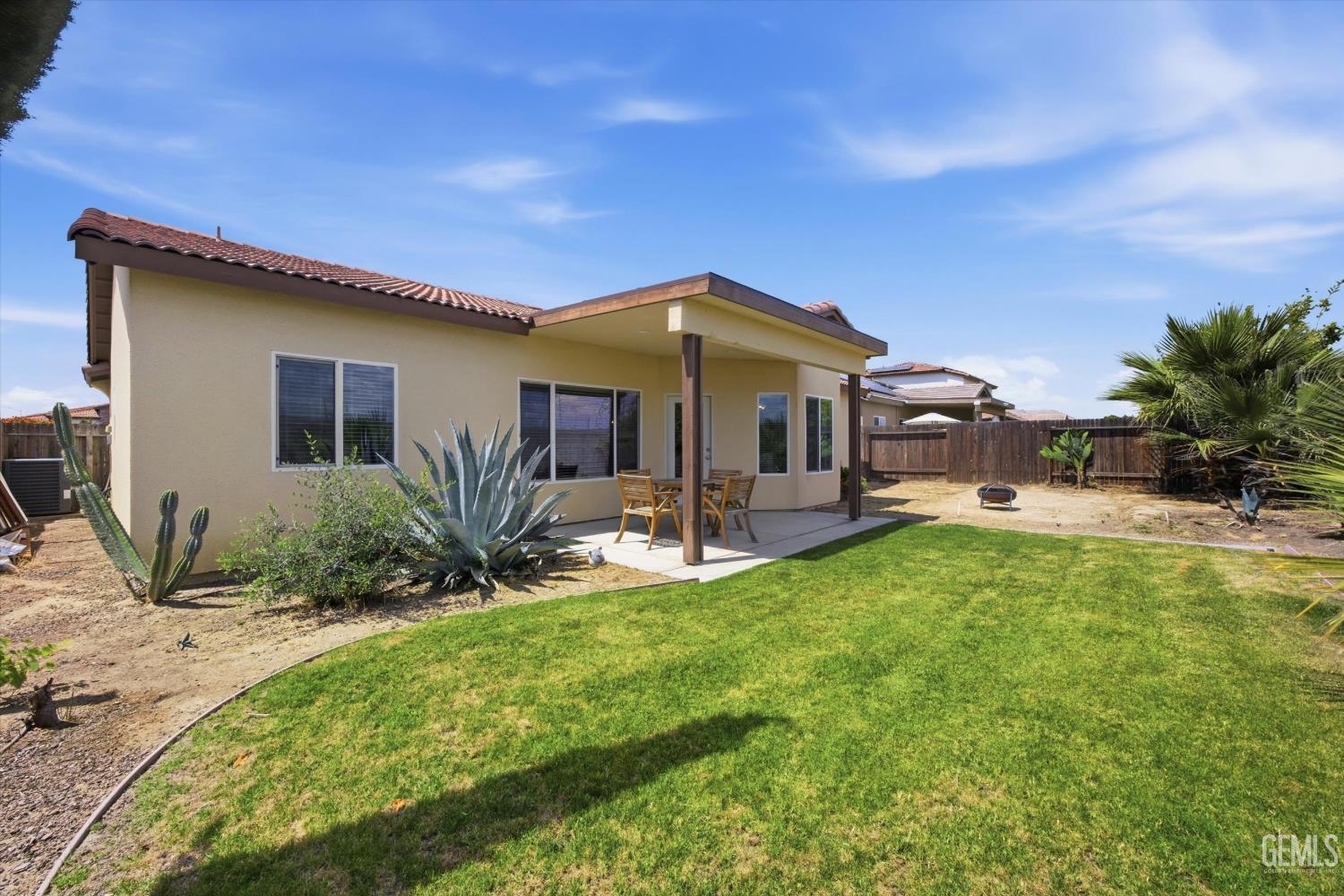 1906 McIntosh Way — photo 34
