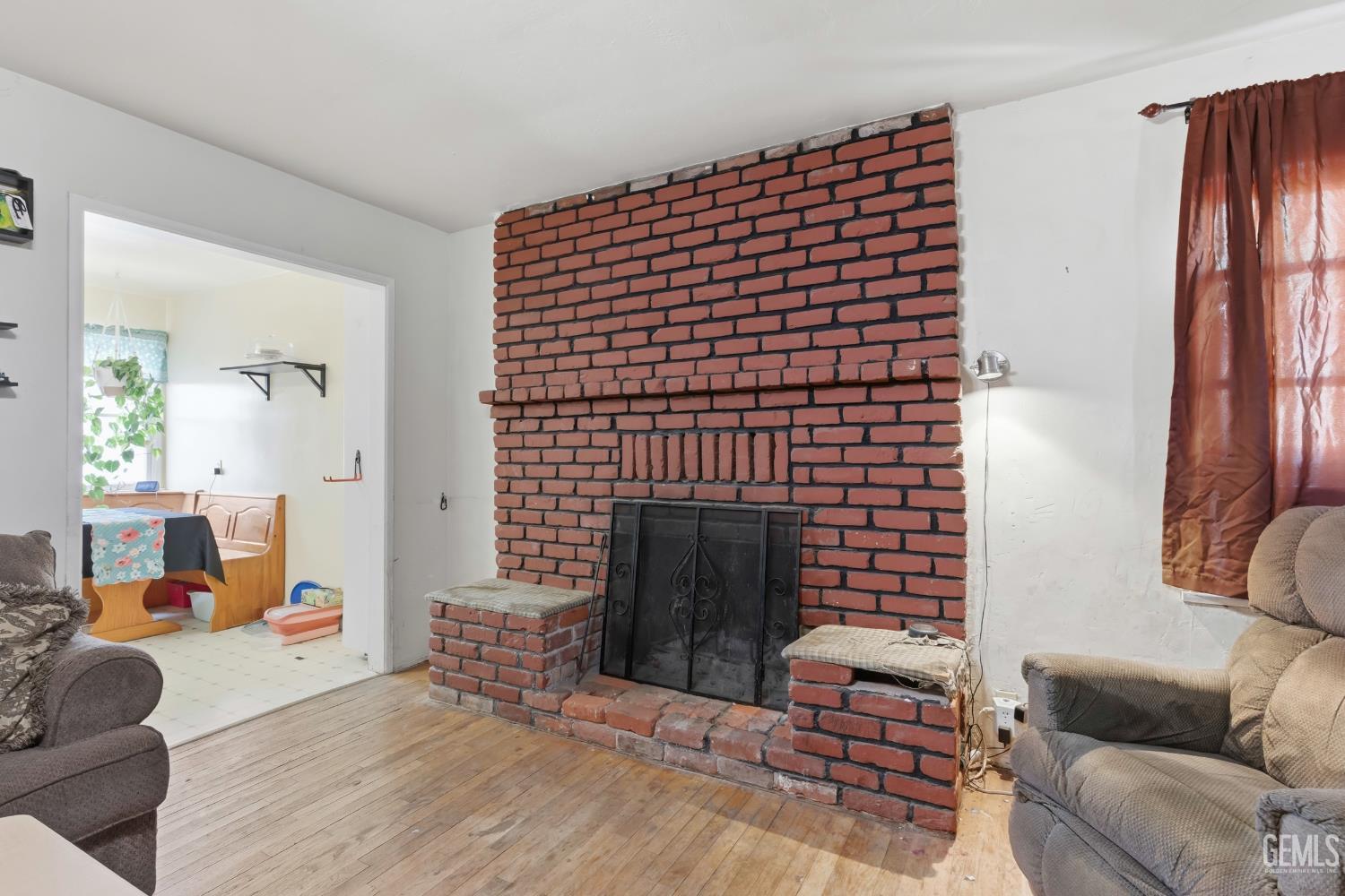 1320 Castaic Avenue — photo 9