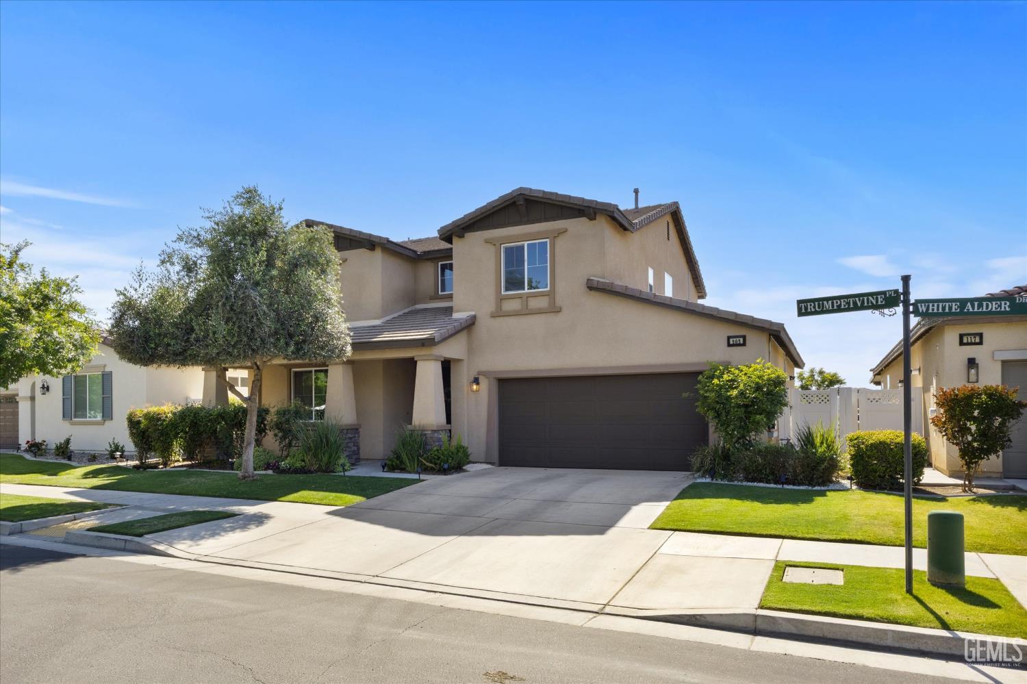 203 White Alder Drive — photo 16