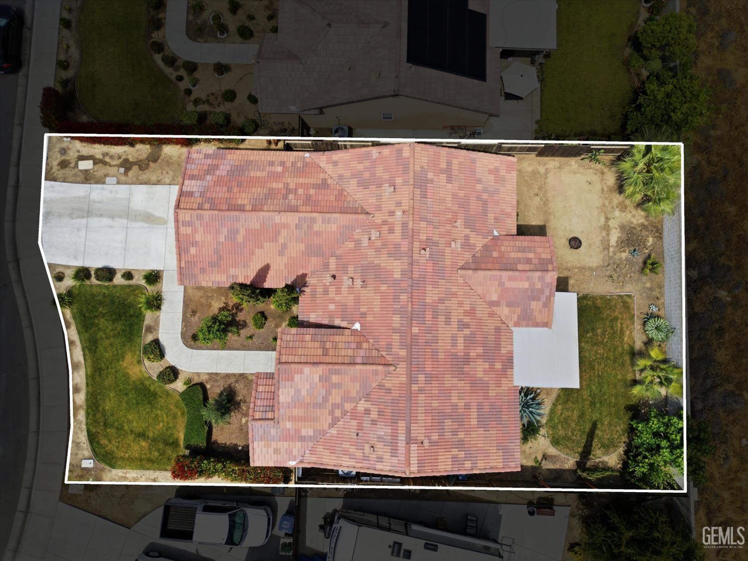 1906 McIntosh Way — photo 39