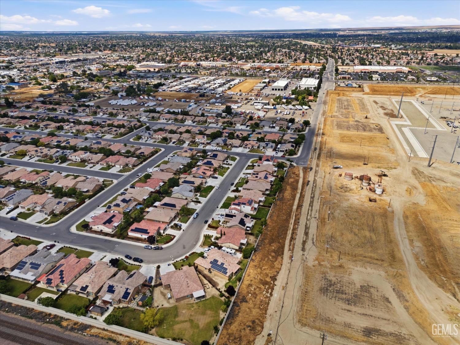 1906 McIntosh Way — photo 42