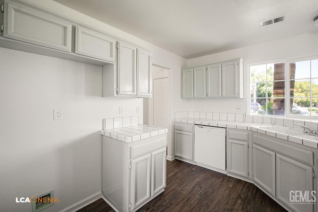 5915 Pine Canyon Drive — photo 11