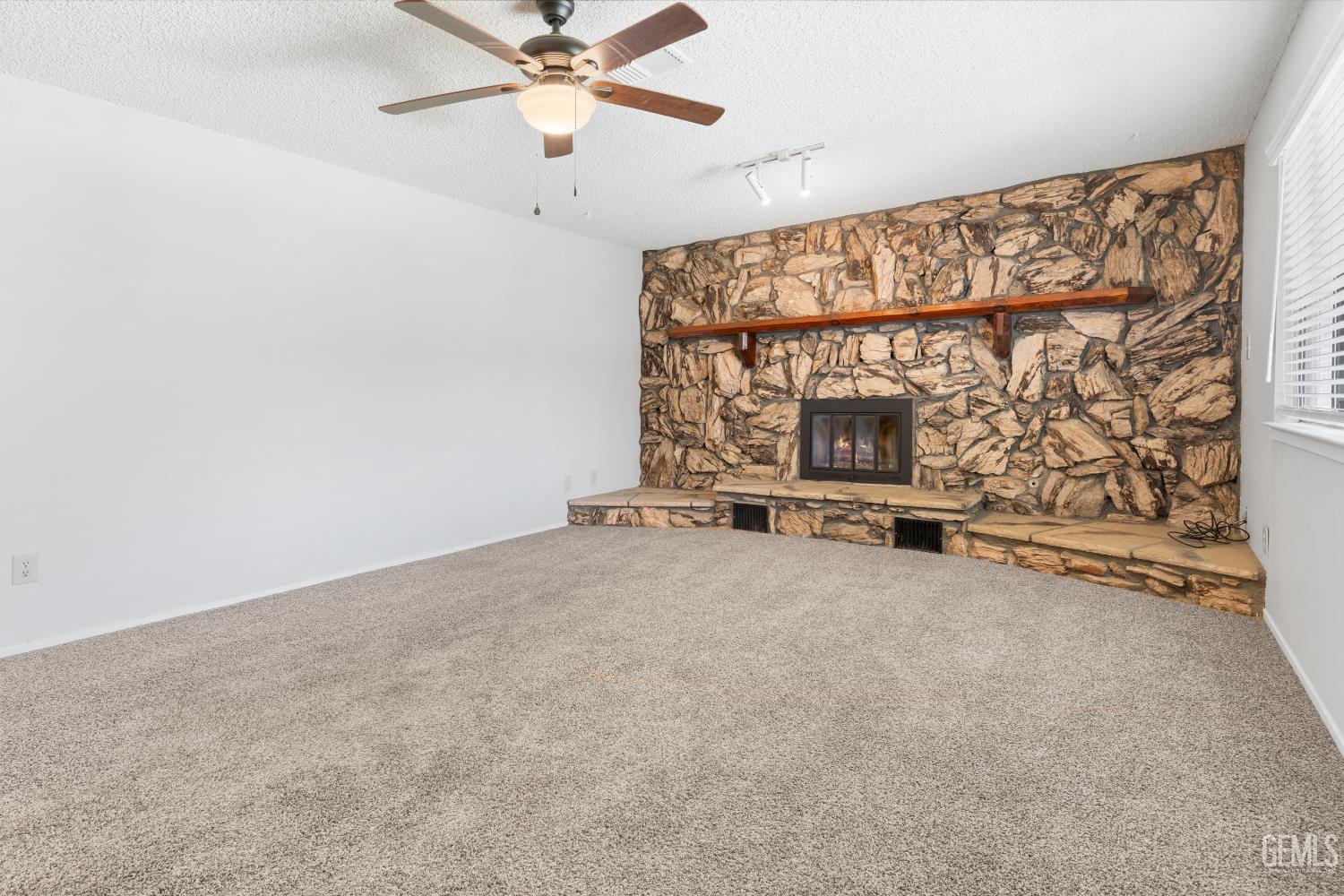 3100 Woodstown Street — photo 13