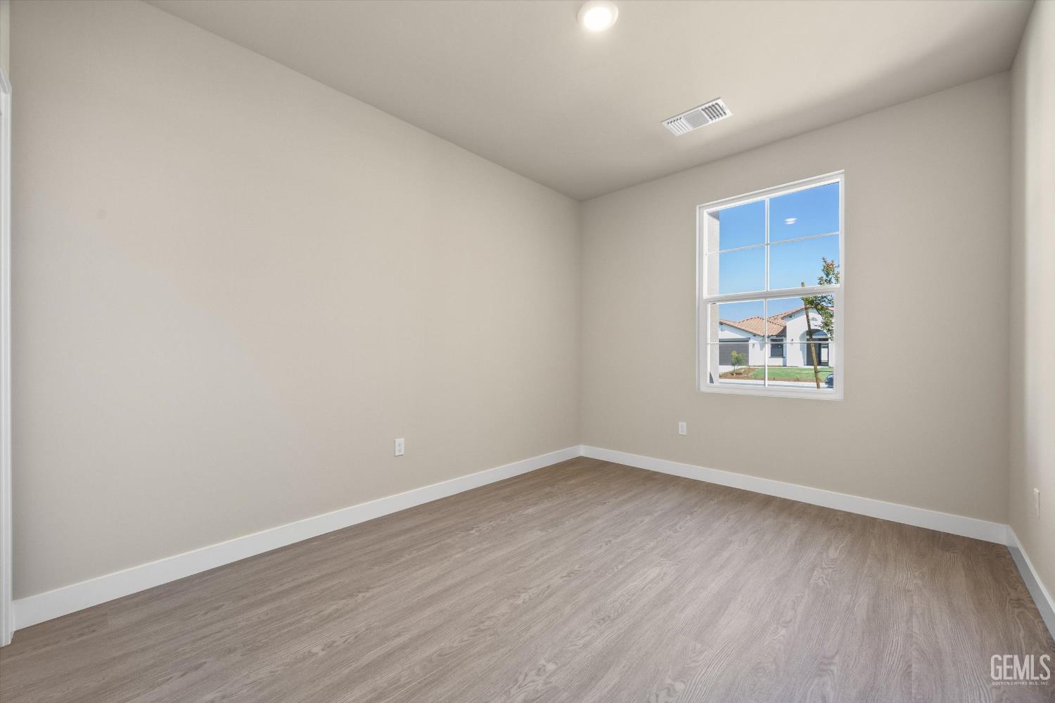 7101 Healthland Drive — photo 8