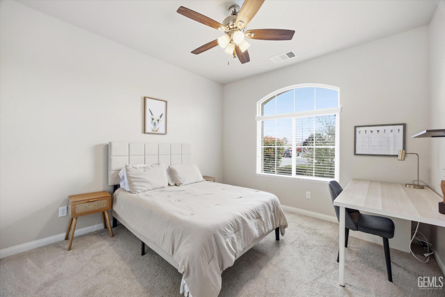 1906 McIntosh Way — photo 26