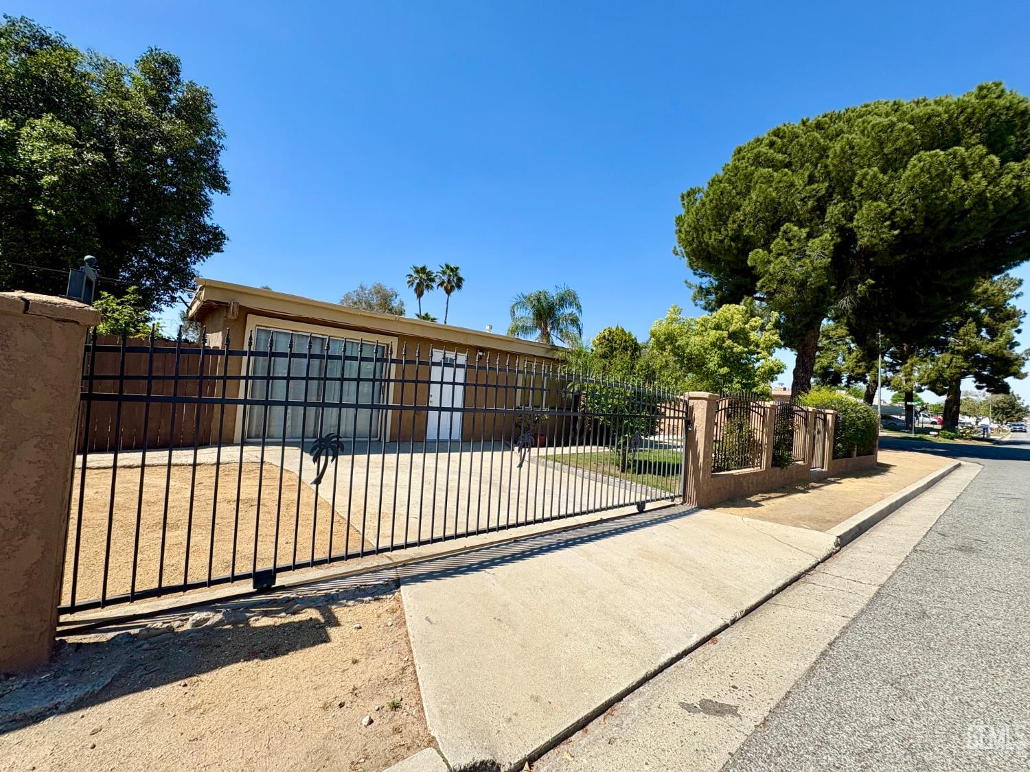 5025 Fillmore Avenue — photo 7