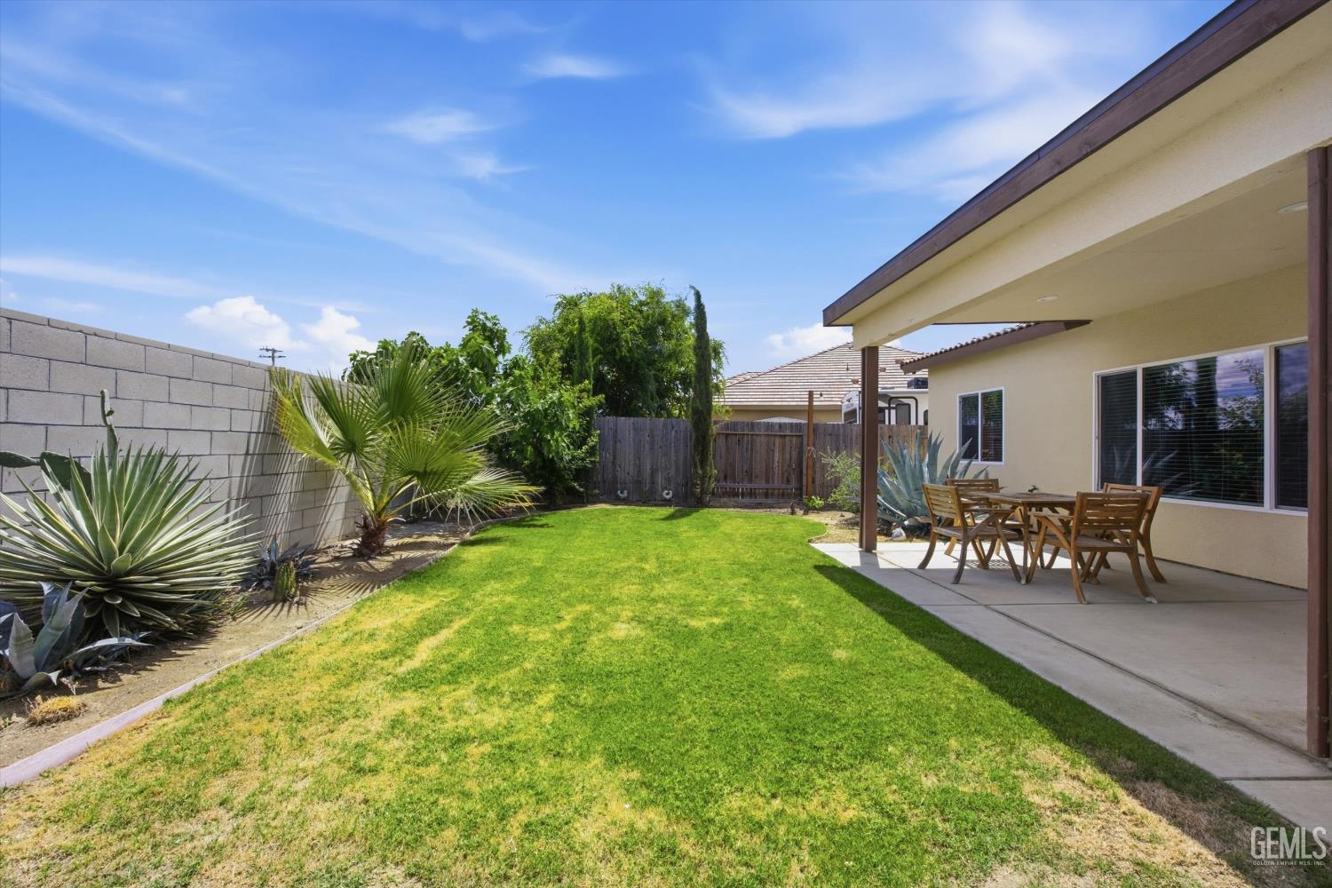 1906 McIntosh Way — photo 37