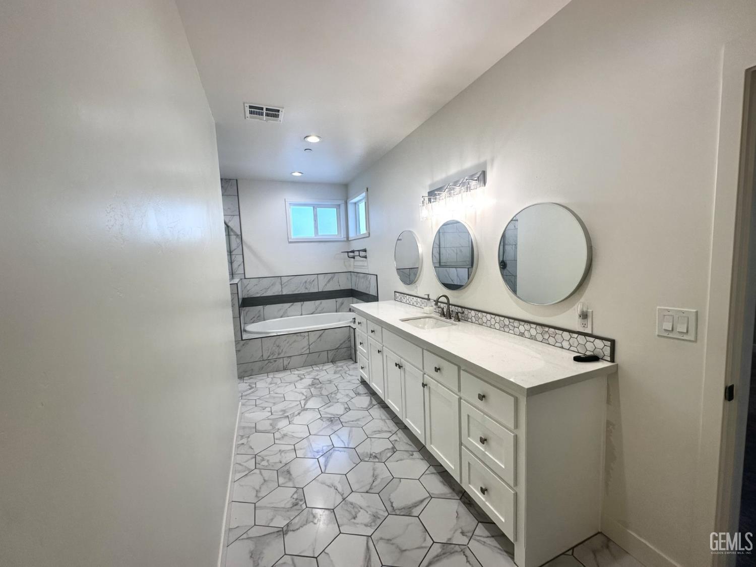 25904 Bear Valley Road — photo 43