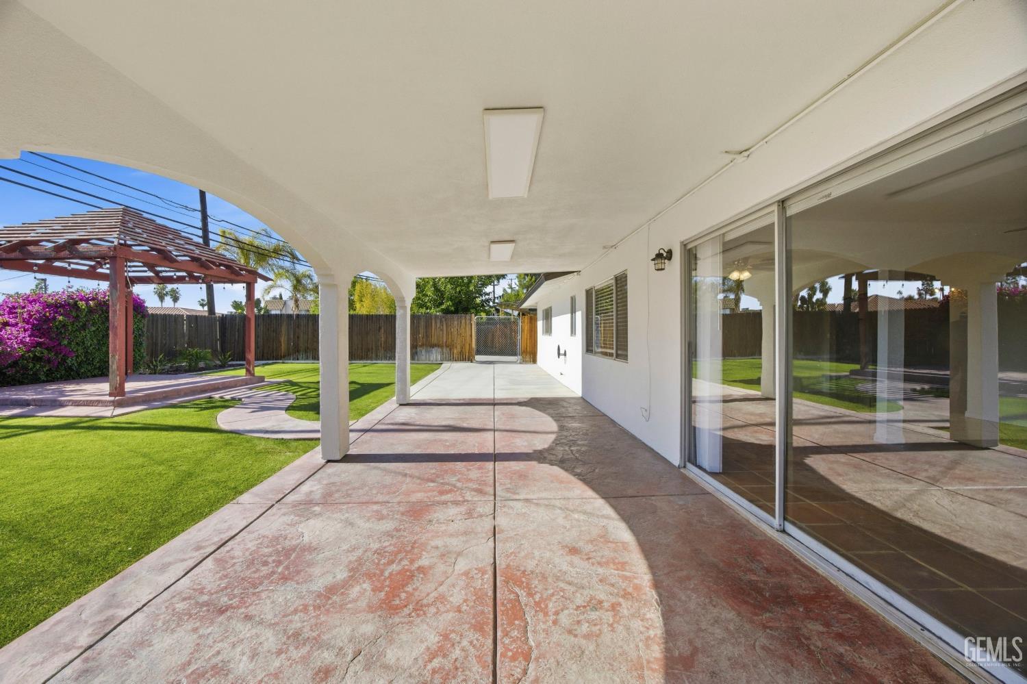 2904 Maywood Drive — photo 17