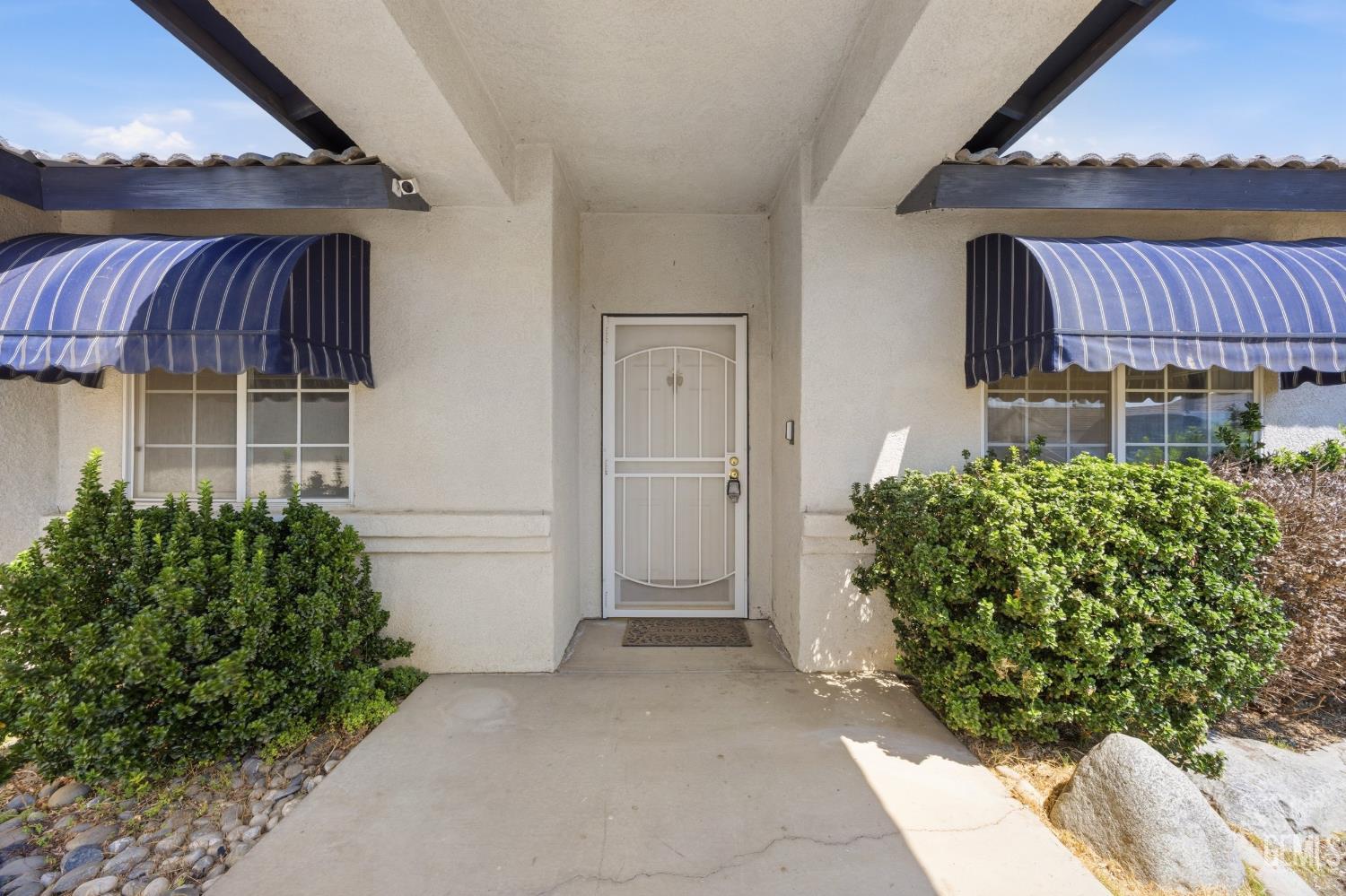6410 Spring Ridge Drive — photo 5