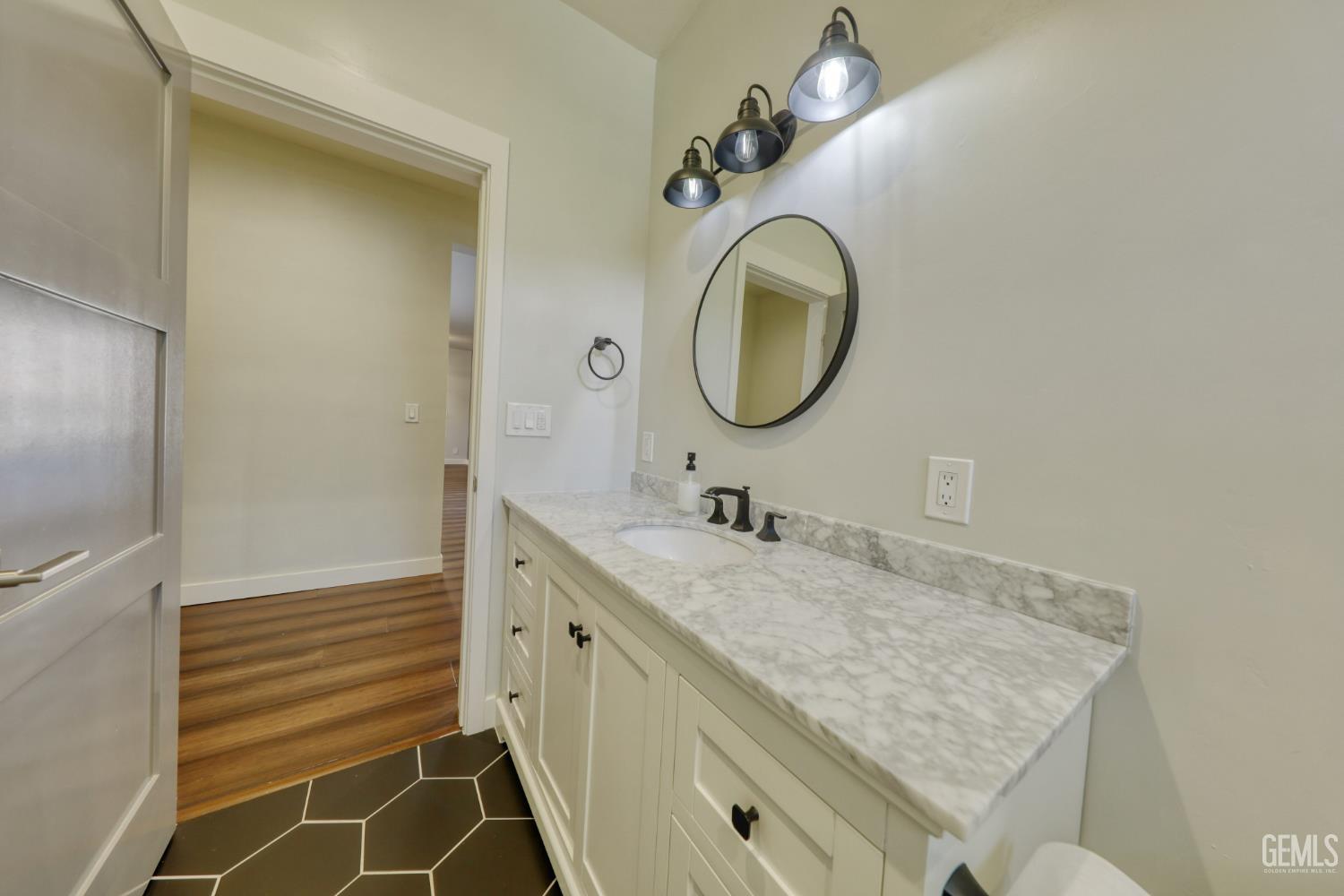 25904 Bear Valley Road — photo 28
