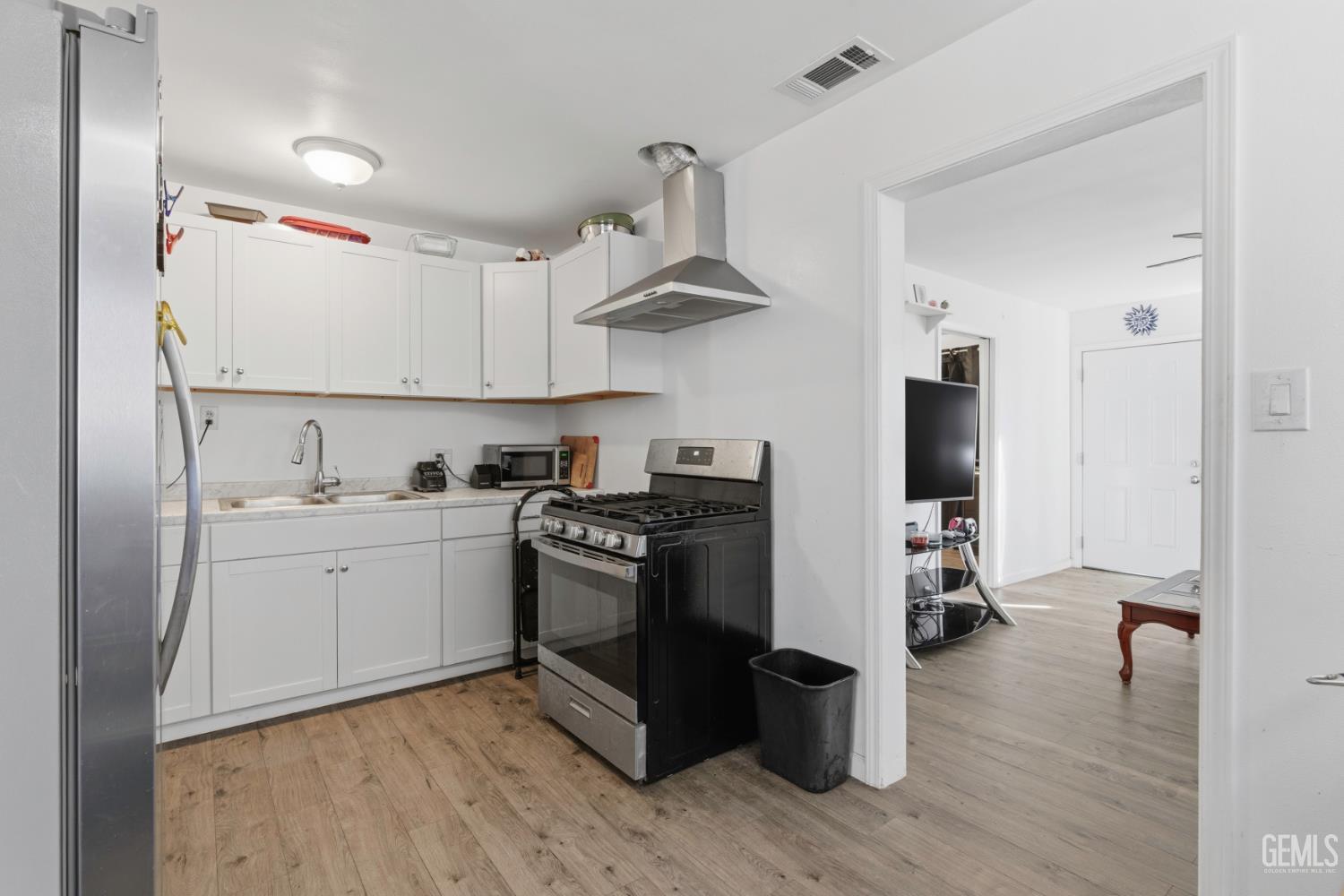 1625 Adrian Street — photo 10