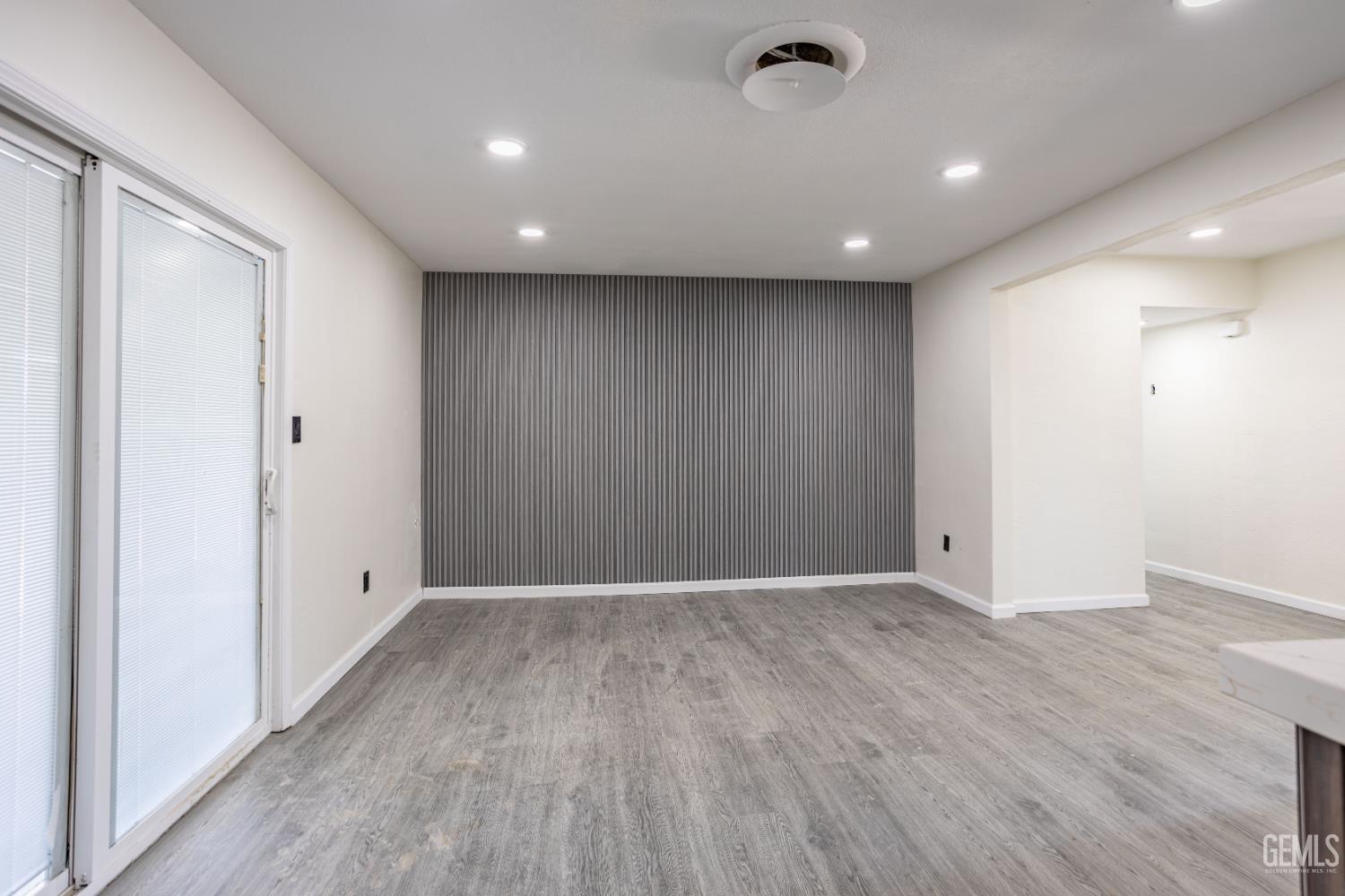 1112 San Vicente Drive — photo 21