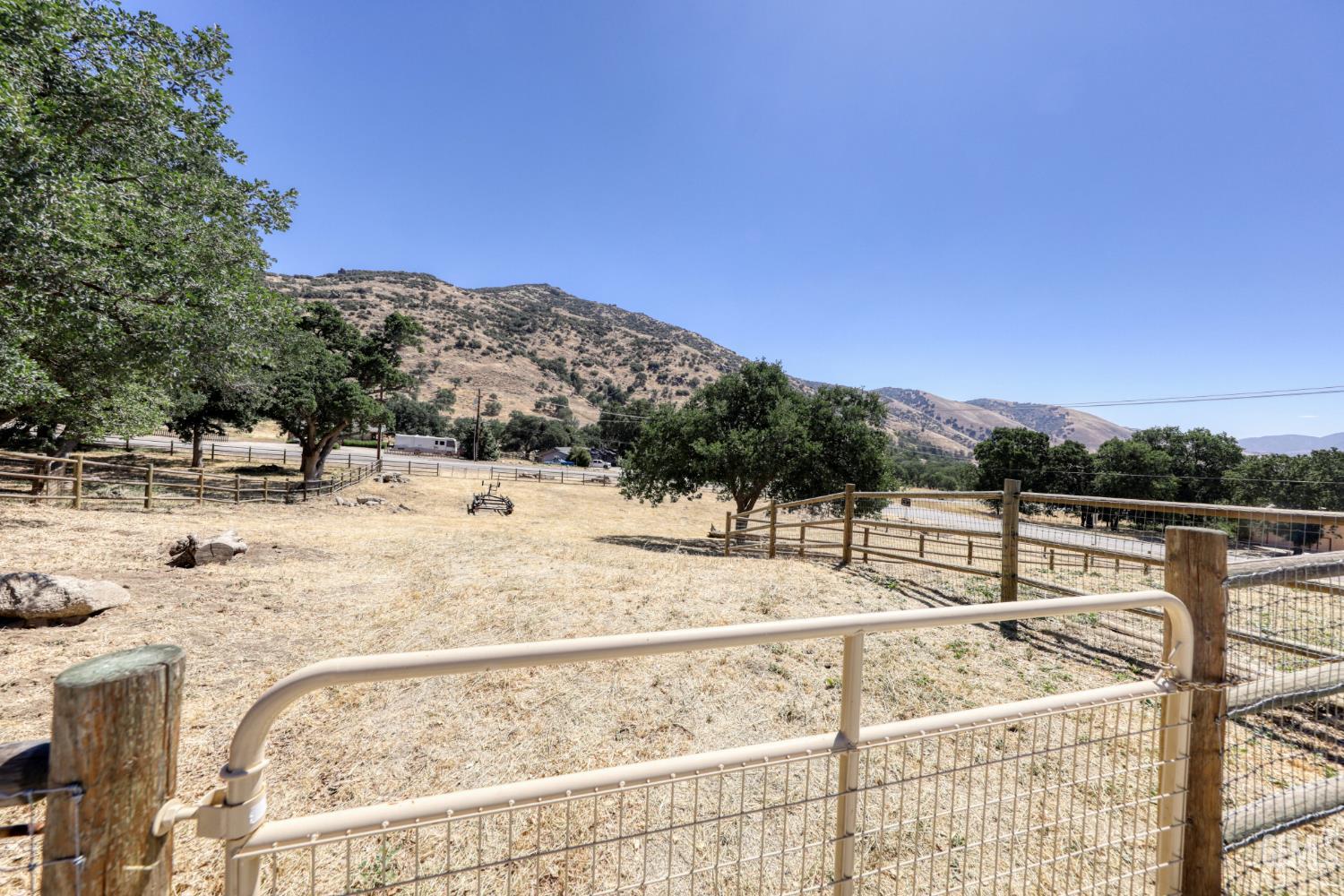 25904 Bear Valley Road — photo 54