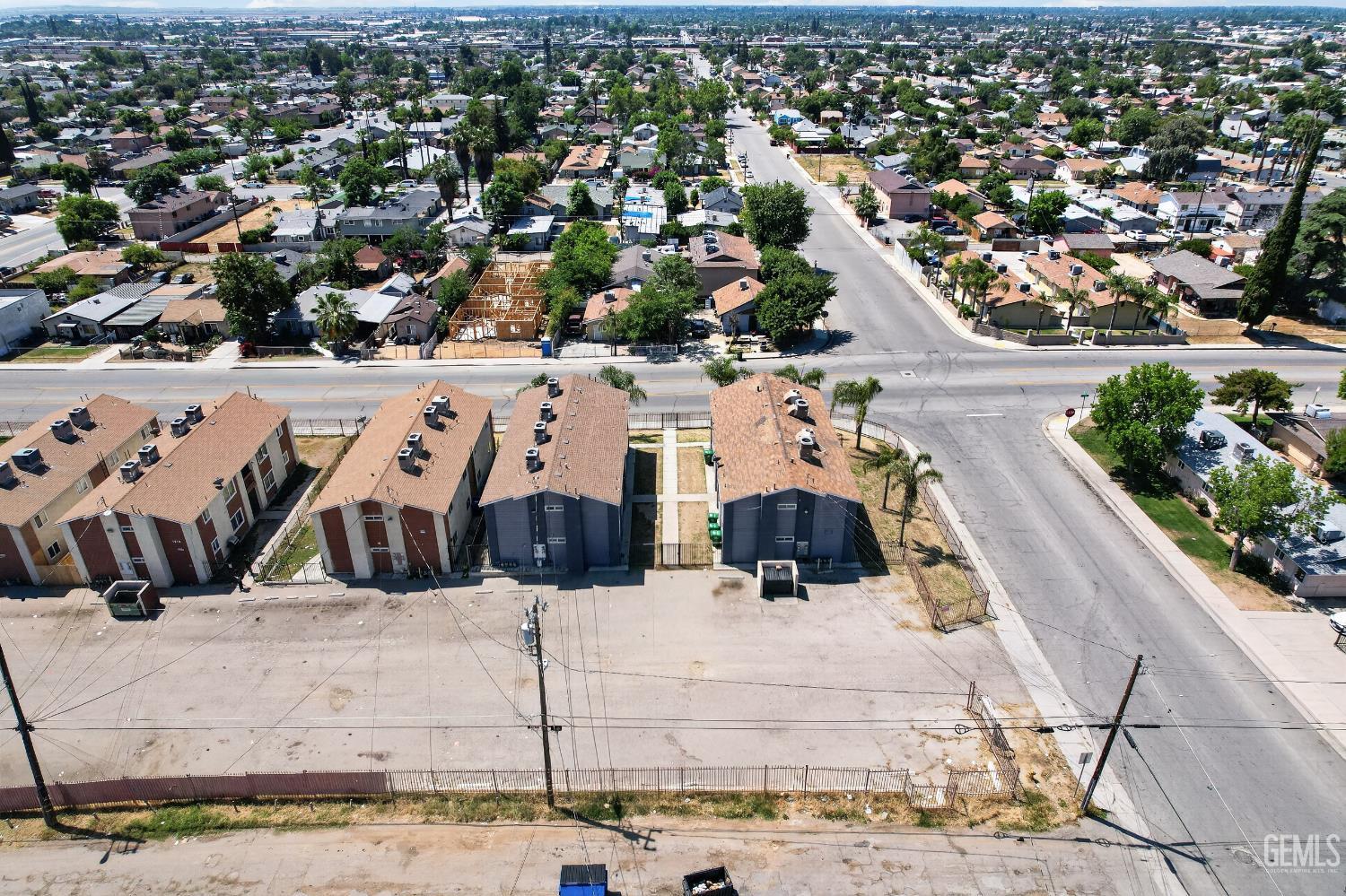 1304 Flower Street — photo 8