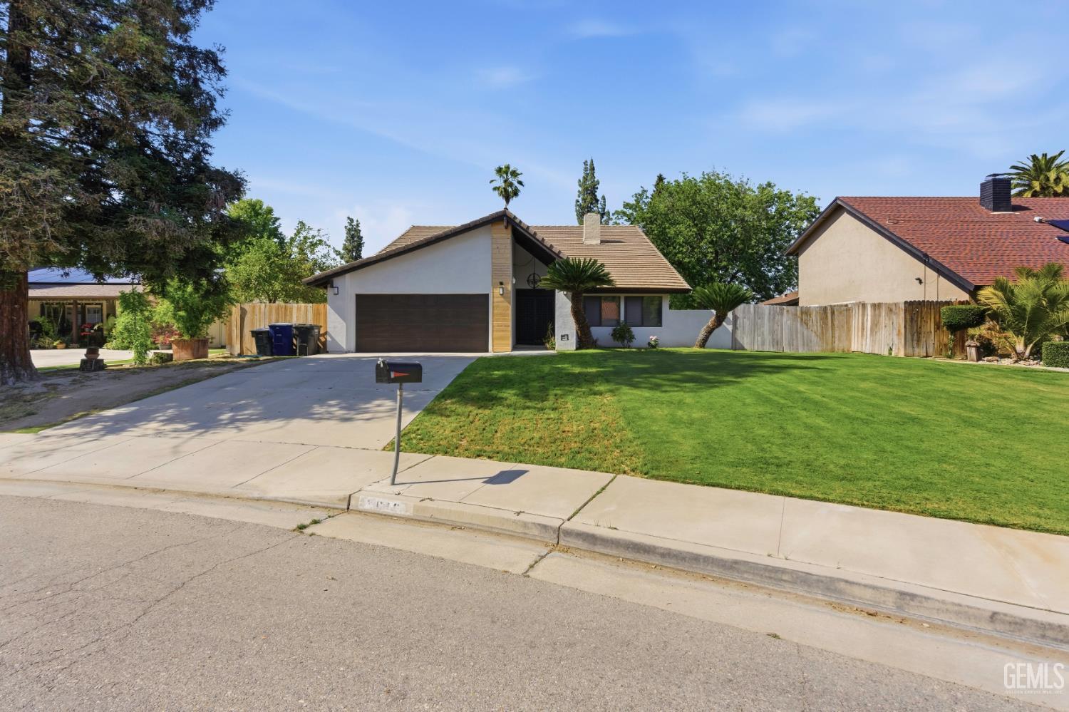 6612 Greensward Way — photo 2