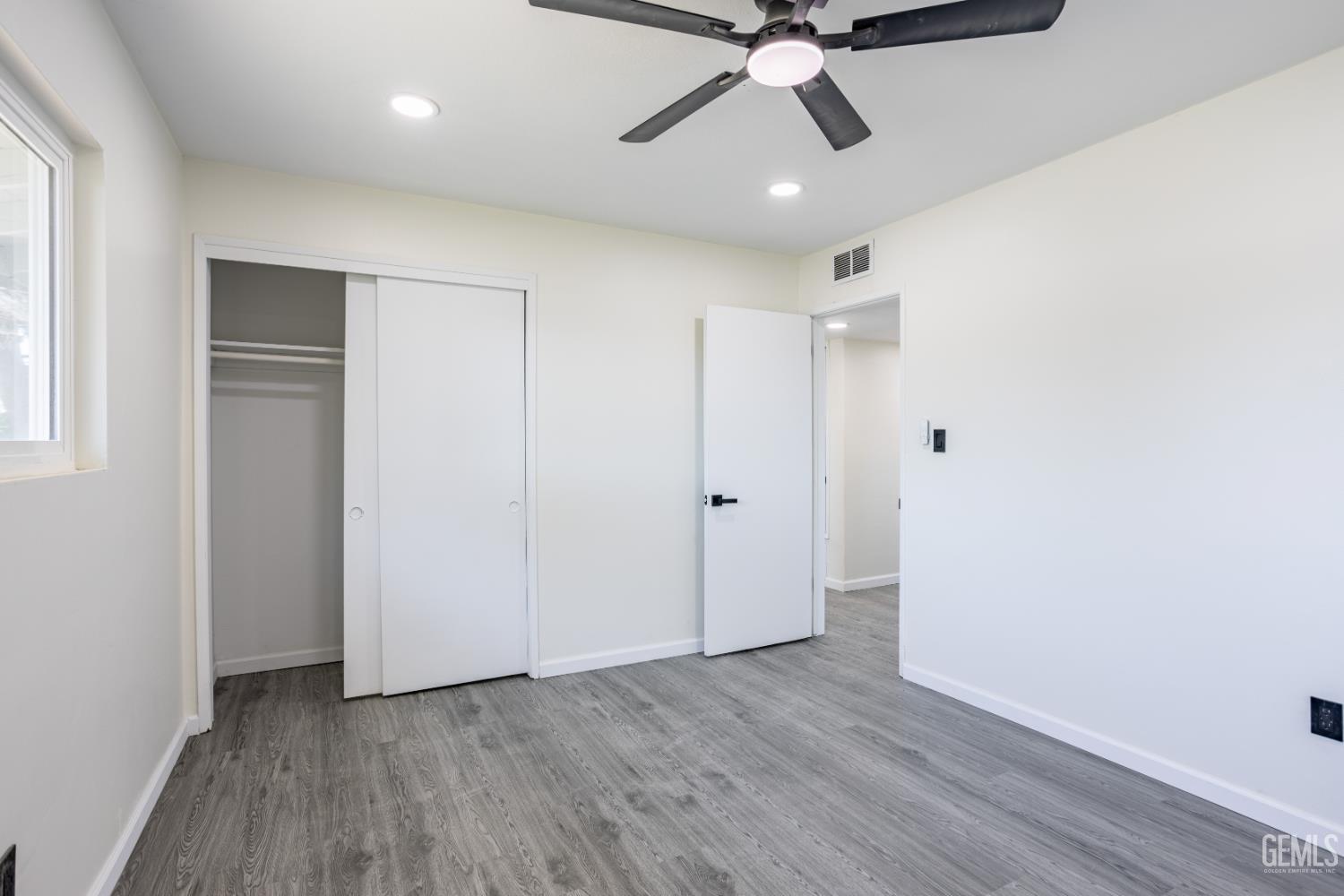 1112 San Vicente Drive — photo 10