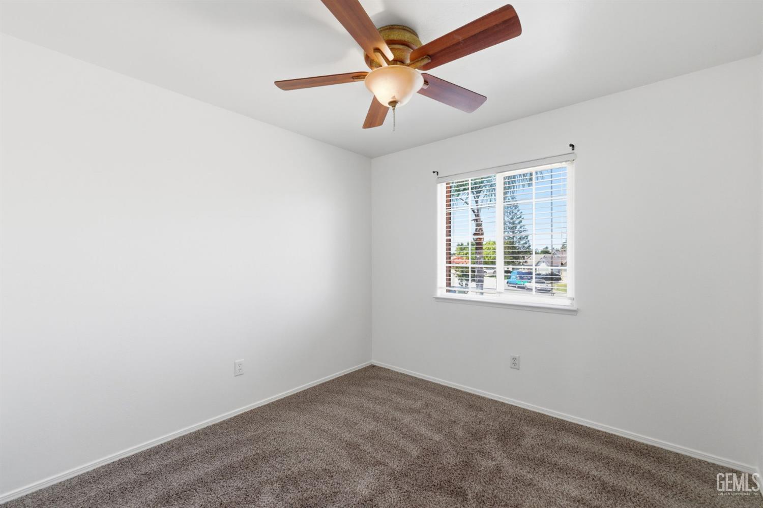 9507 W Goshen Court — photo 42