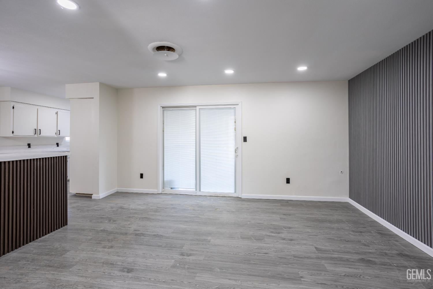 1112 San Vicente Drive — photo 18