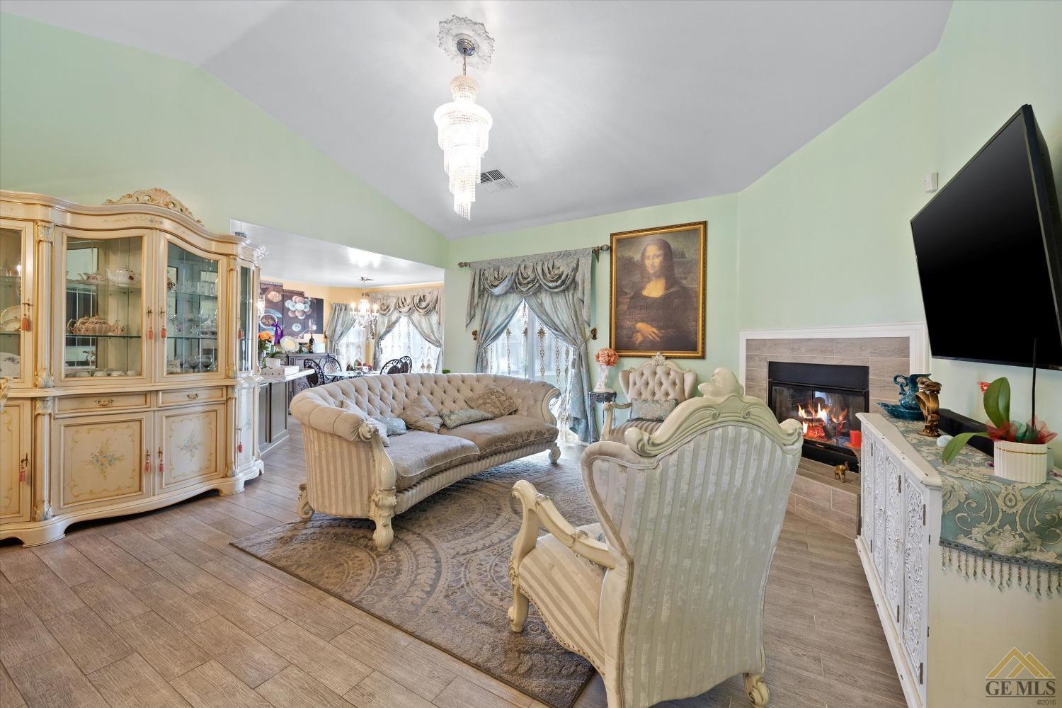 4315 Serene Oak Drive — photo 18