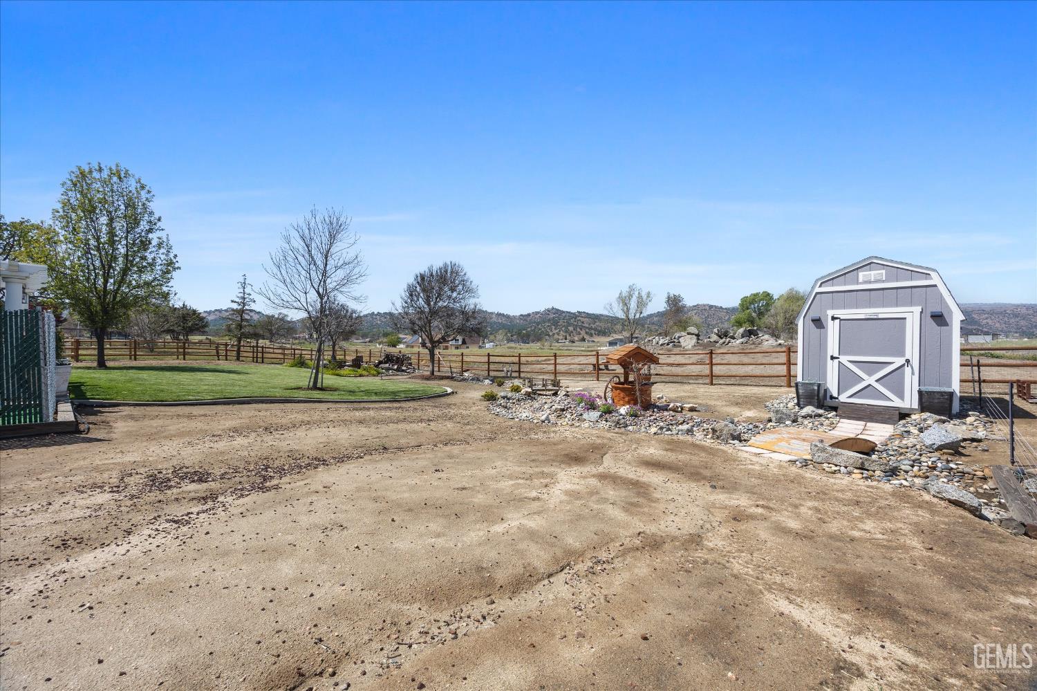 28100 Braeburn Place — photo 57