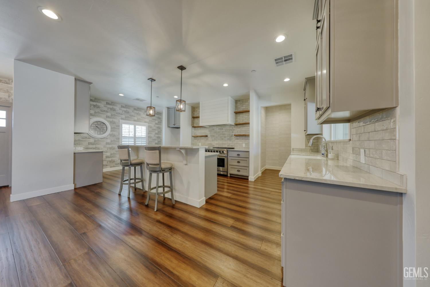 25904 Bear Valley Road — photo 15