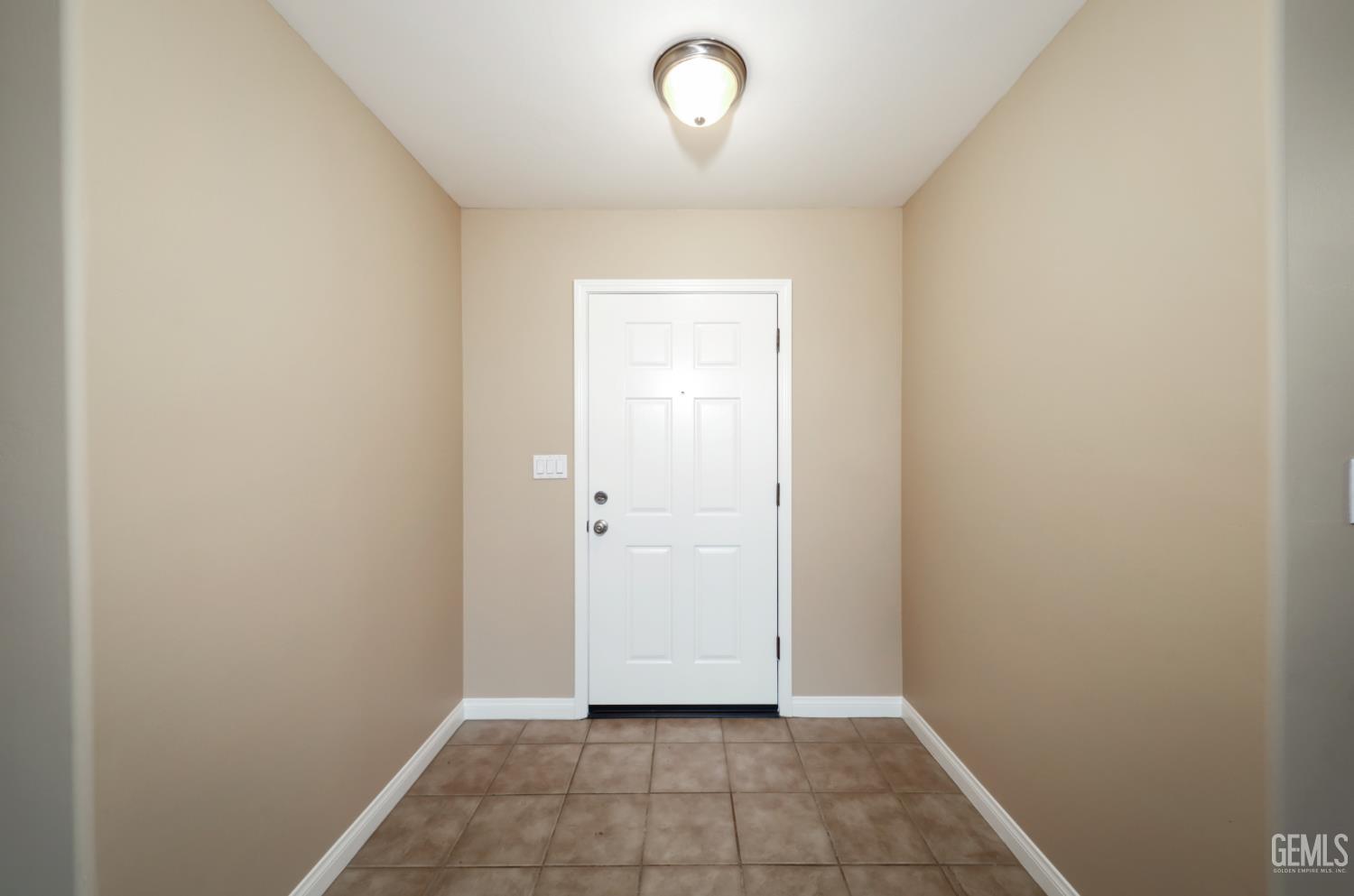 5506 Leeward Point Drive — photo 4