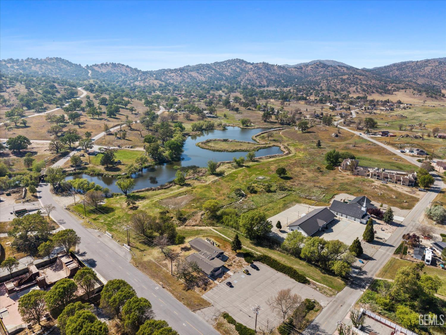 28100 Braeburn Place — photo 8
