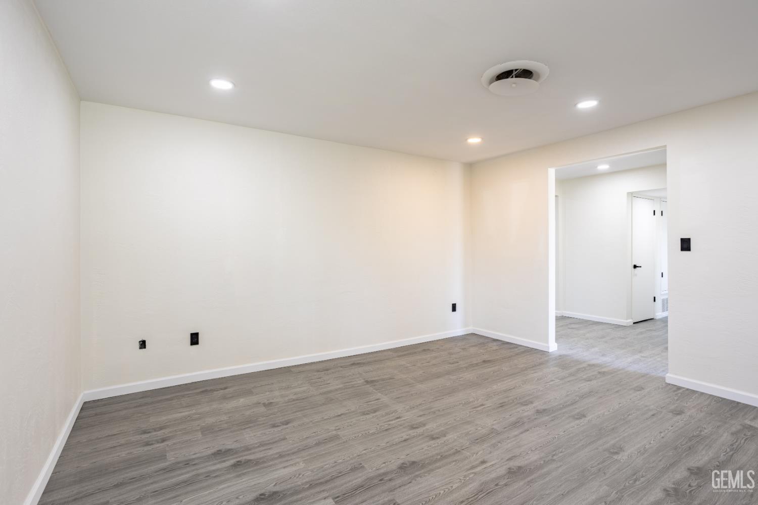 1112 San Vicente Drive — photo 20