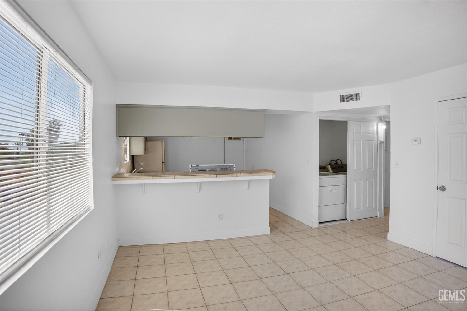 1300 Flower Street — photo 21