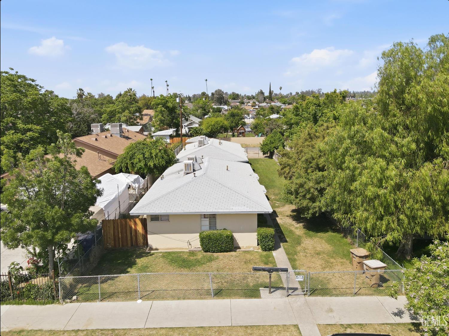 1210 Oregon Street — photo 6