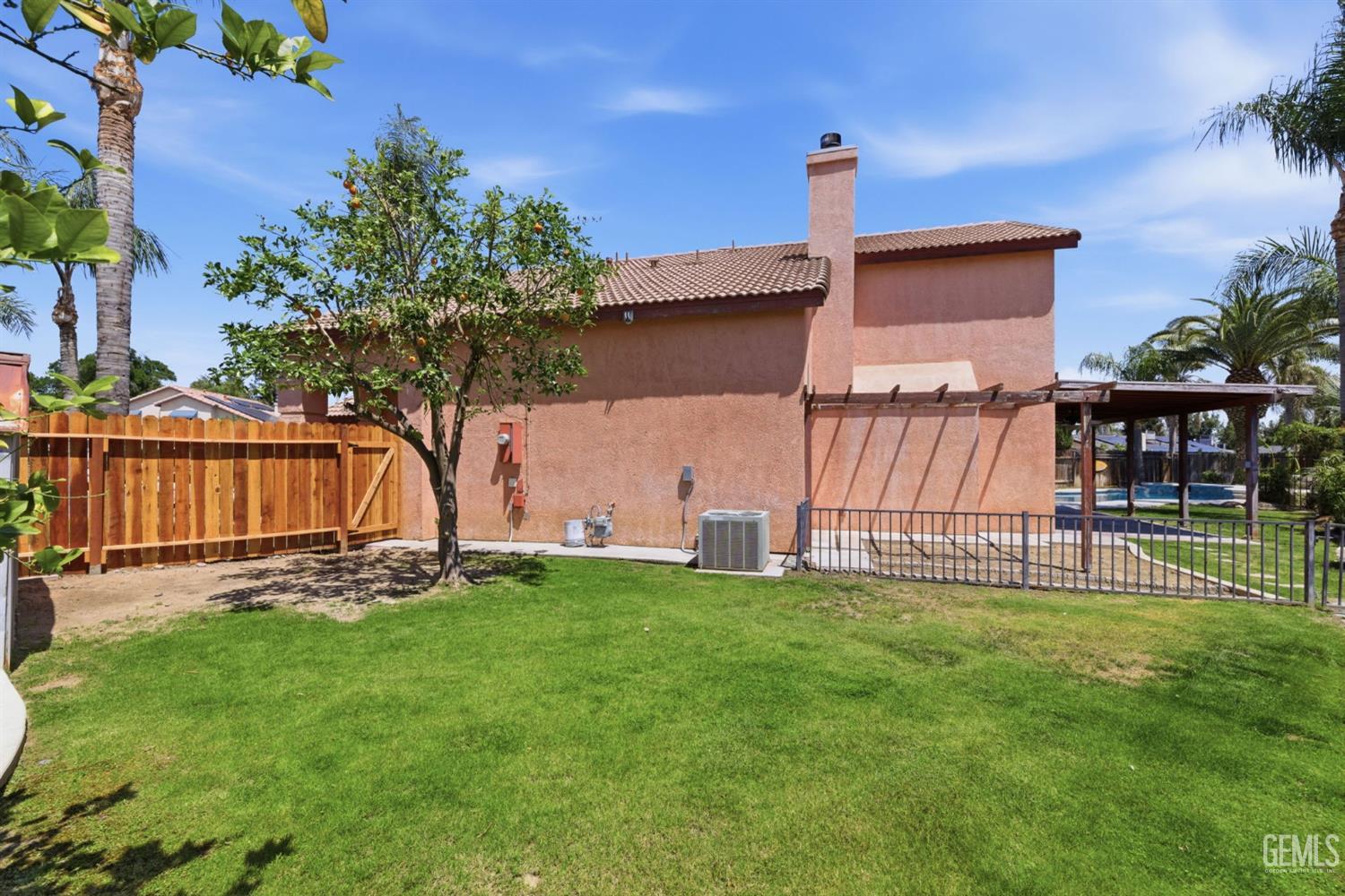 9507 W Goshen Court — photo 56