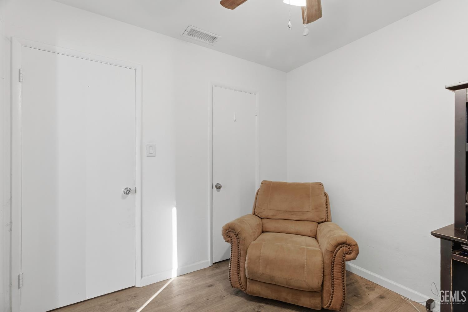 1625 Adrian Street — photo 6