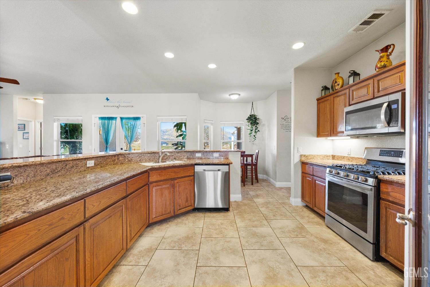 28100 Braeburn Place — photo 26