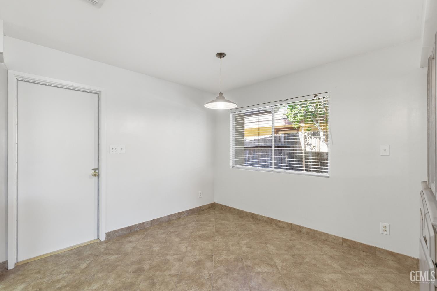 10000 Marilee Avenue — photo 15