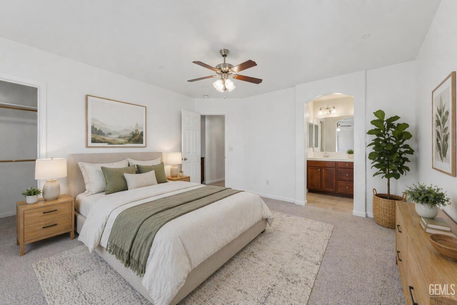 9102 Whitman Avenue — photo 4